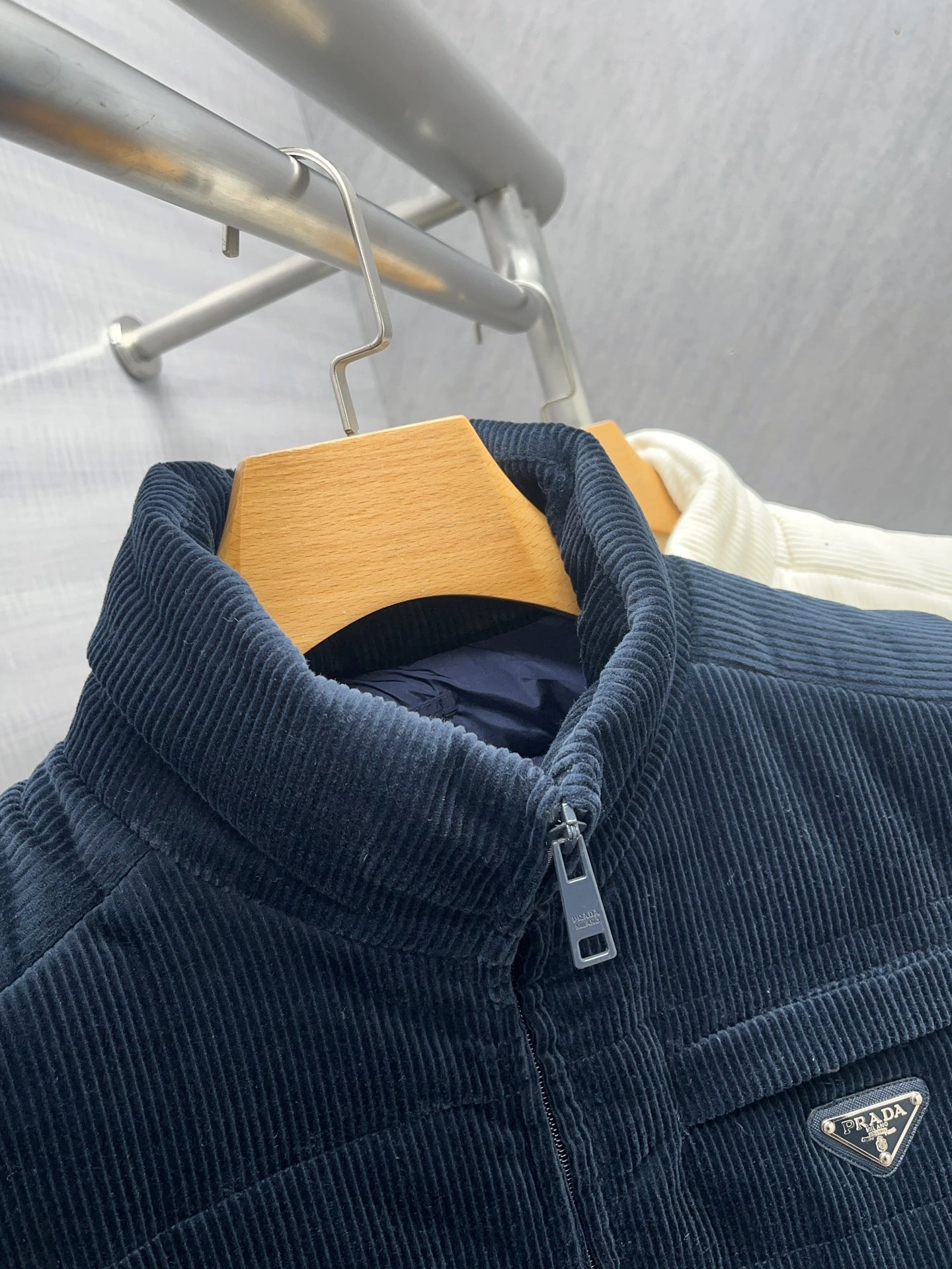 MoistureWicking Prada Down Jackets 172410