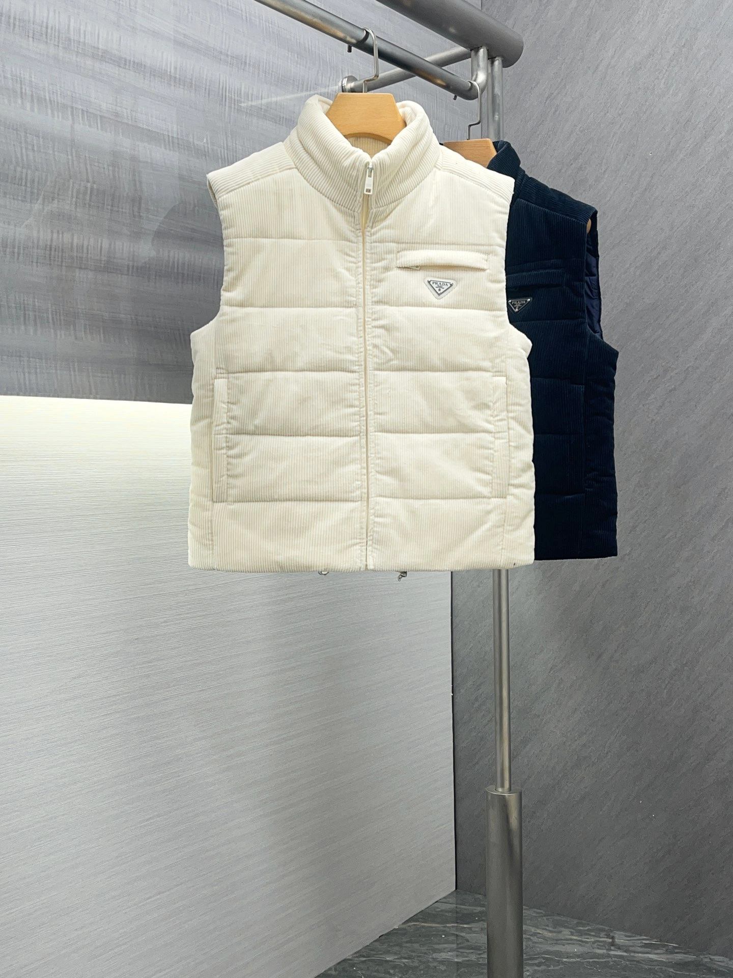 Refined Prada Down Jackets 172414