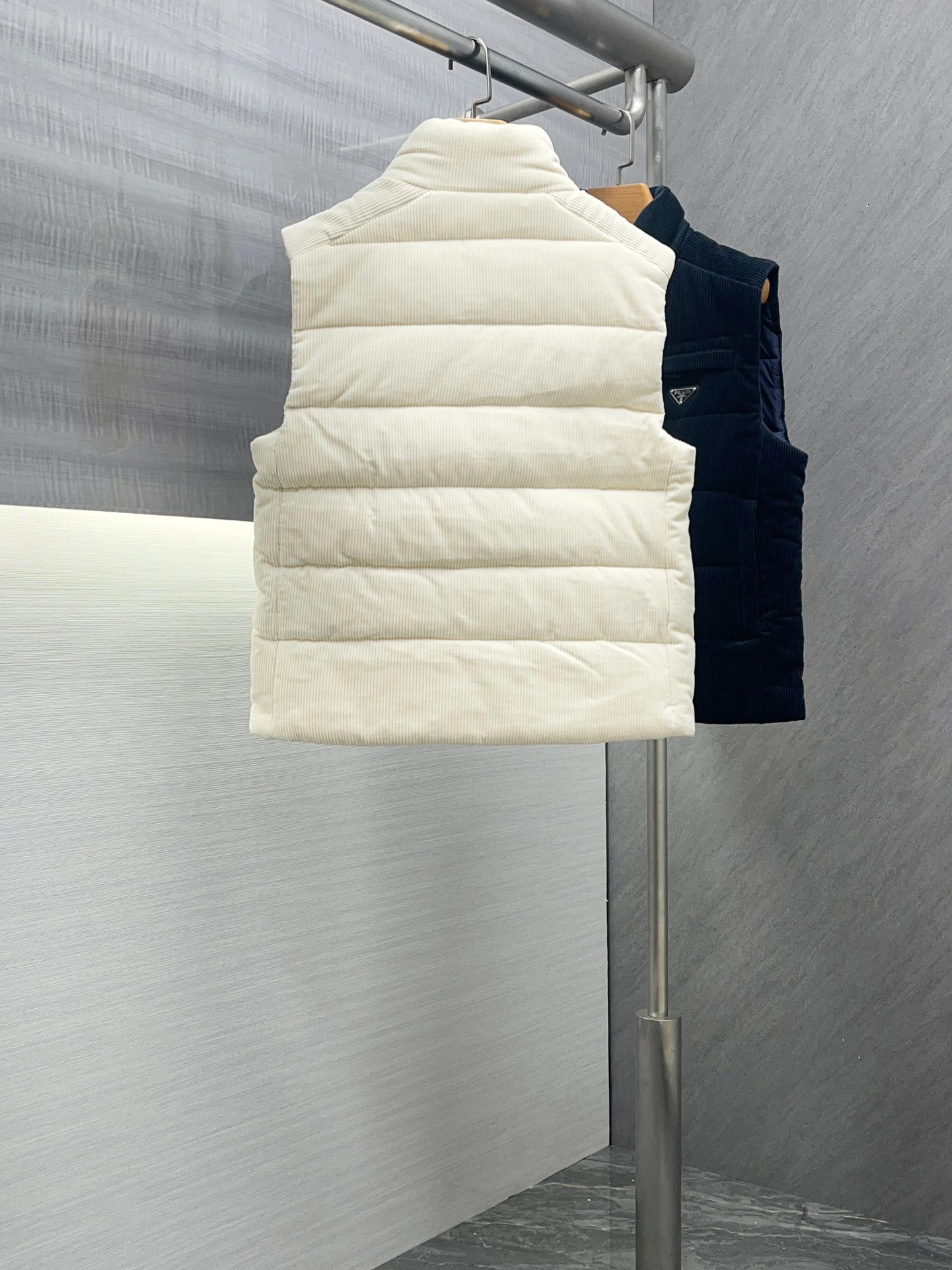 Refined Prada Down Jackets 172414