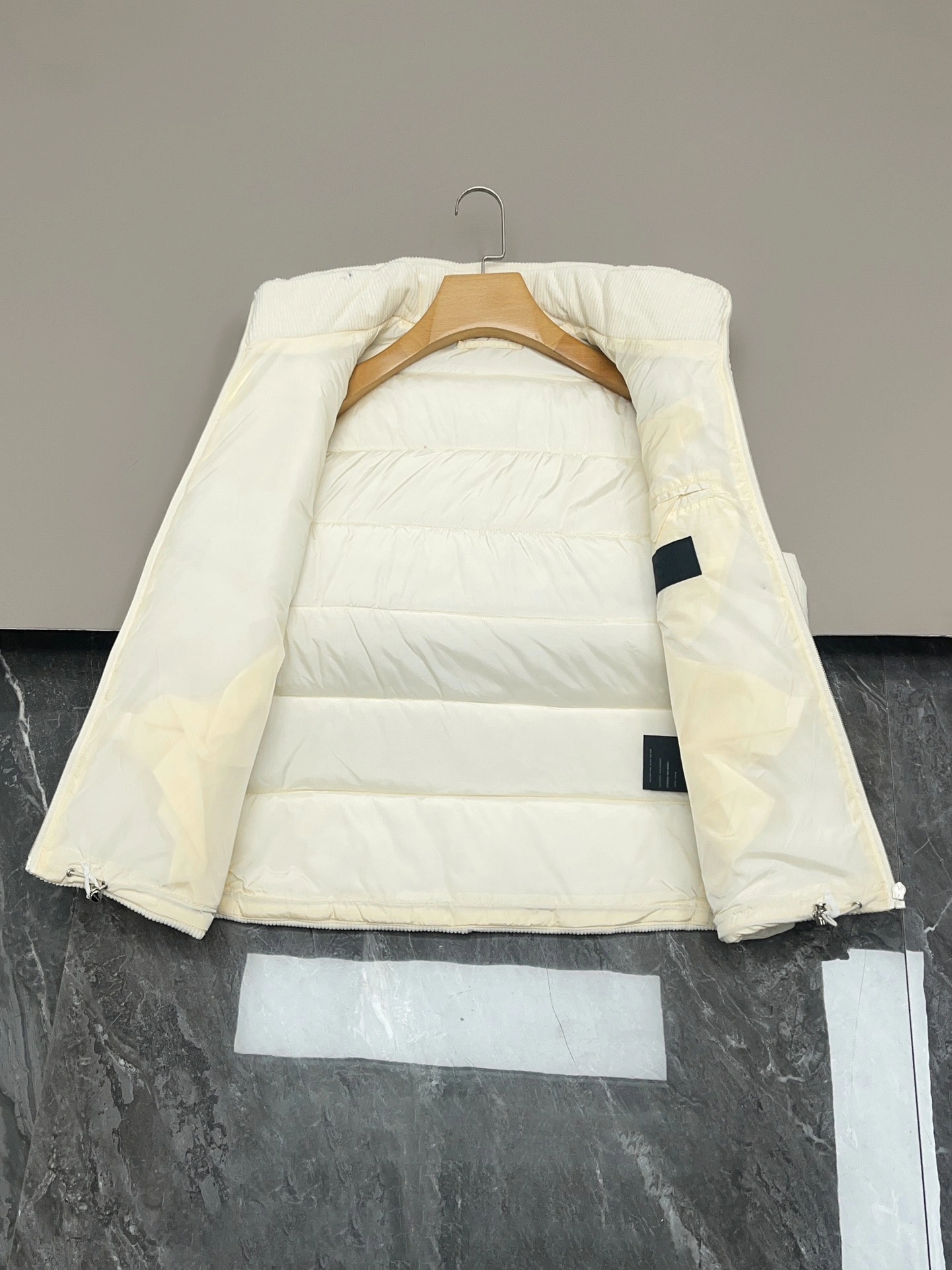 Refined Prada Down Jackets 172414