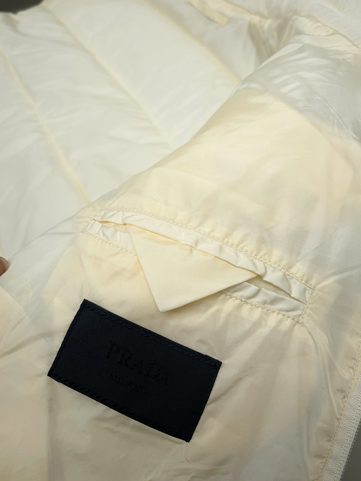 Refined Prada Down Jackets 172414