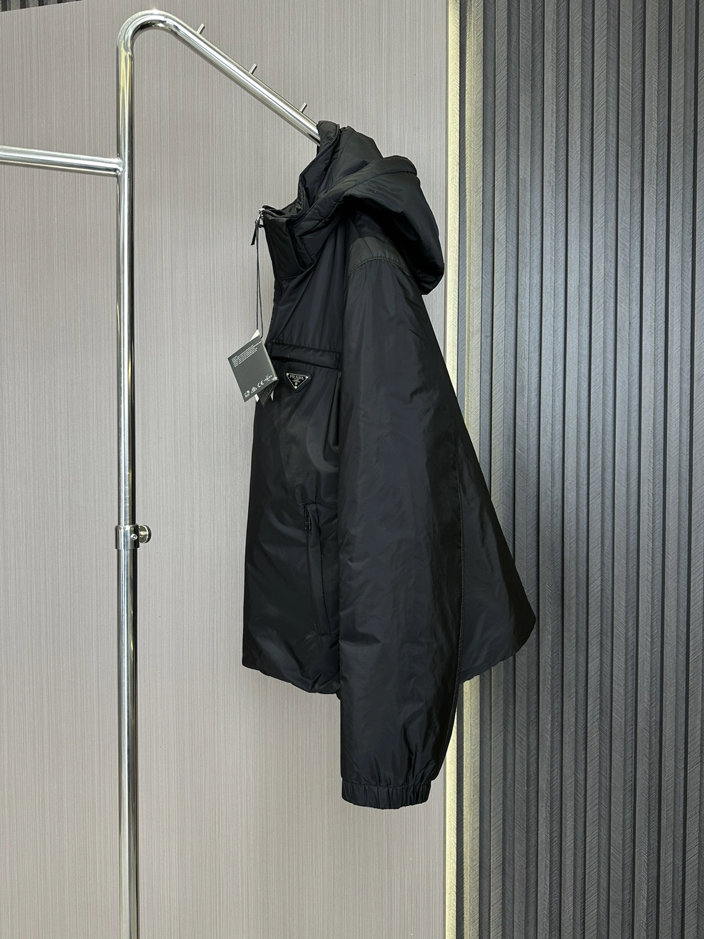 Prada Down Jackets Premium 172395