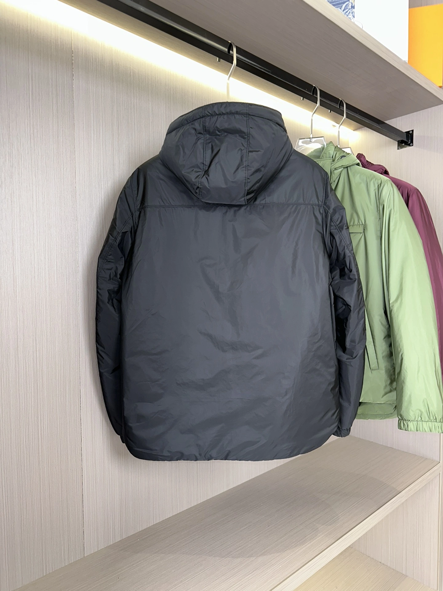 Prada Down Jackets Premium 172395