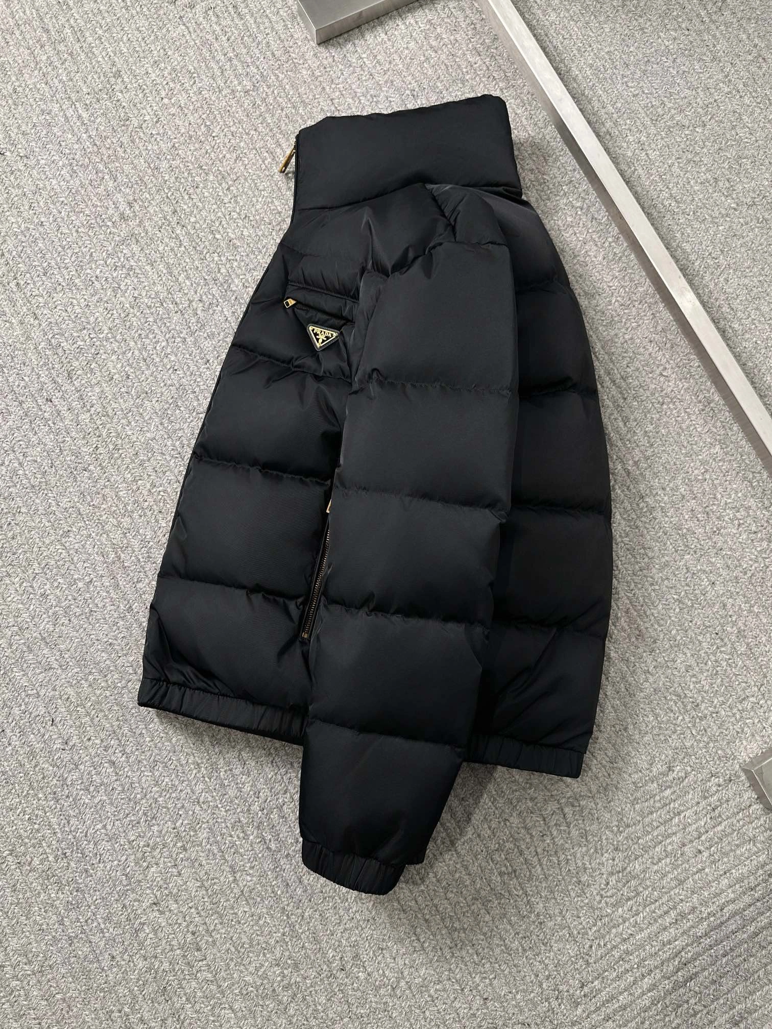 Prada Down Jackets MoistureWicking 172405