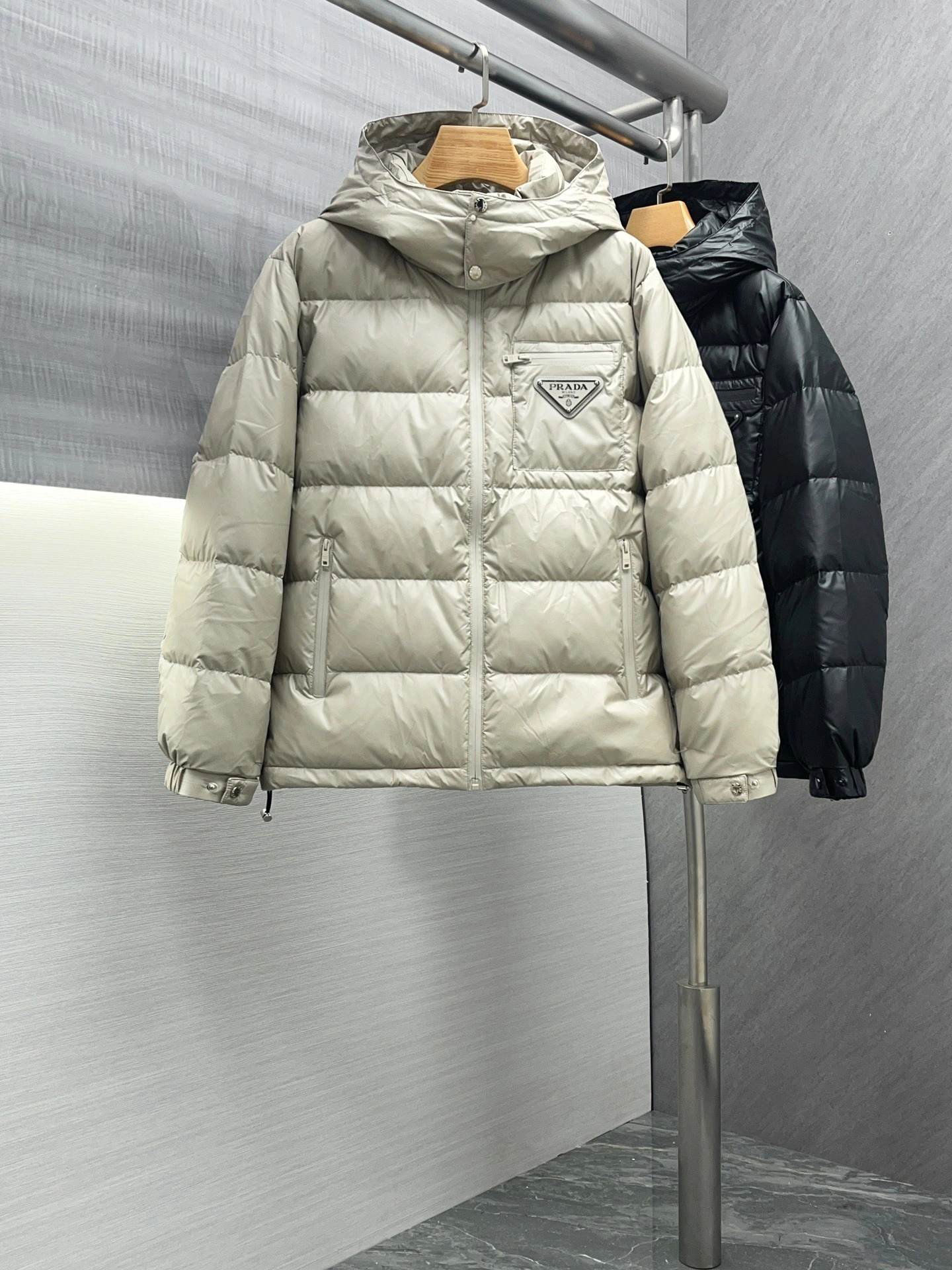 Modern Prada Down Jackets 172392