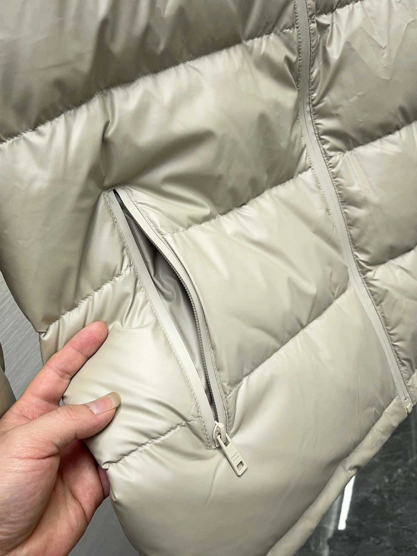 Modern Prada Down Jackets 172392
