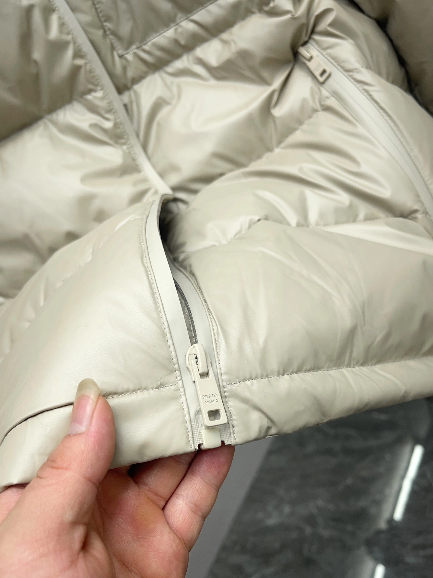 Modern Prada Down Jackets 172392