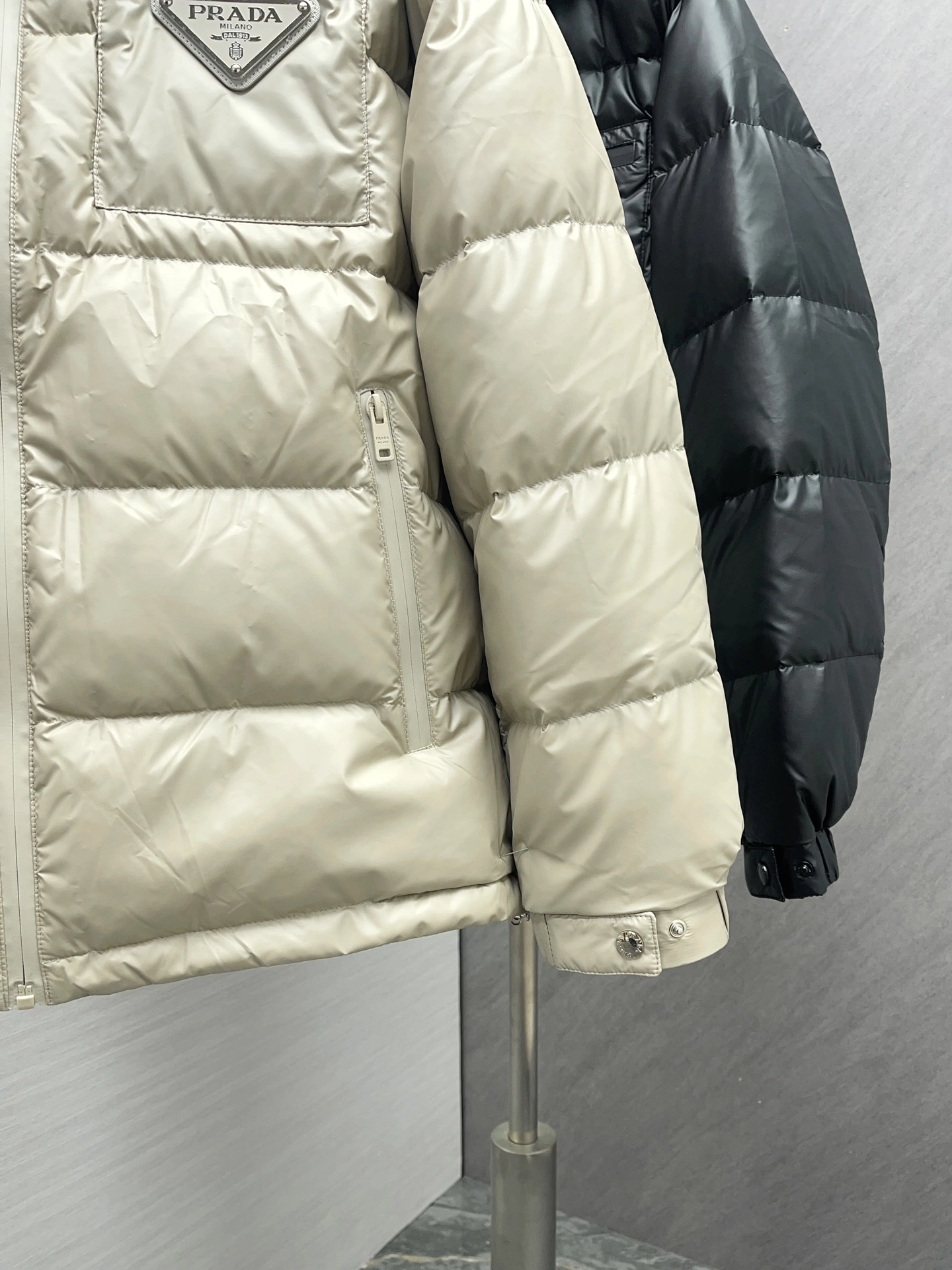 Modern Prada Down Jackets 172392