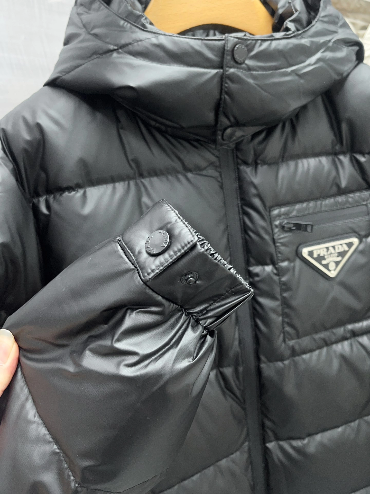 Prada Down Jackets Sporty 172424