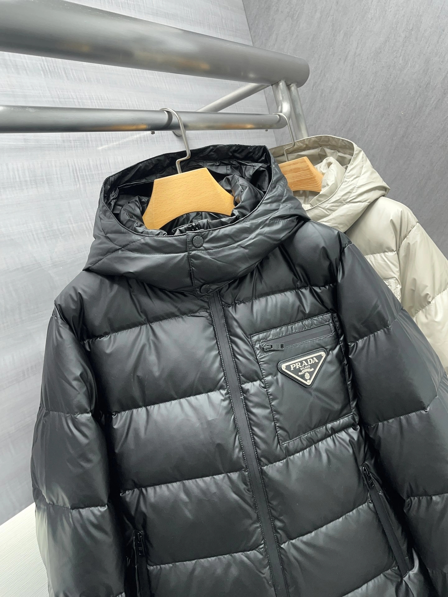Prada Down Jackets Sporty 172424