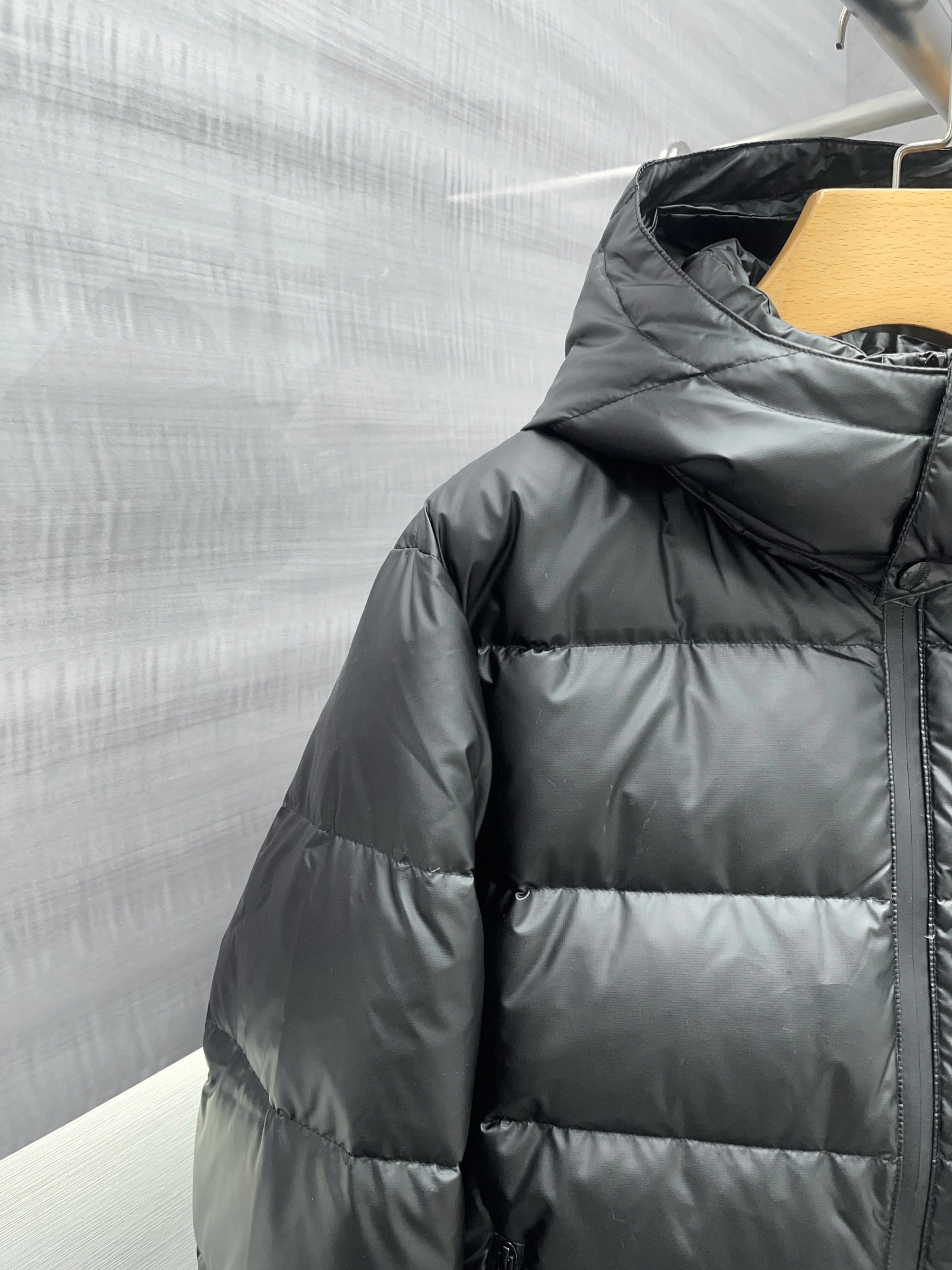 Prada Down Jackets Sporty 172424