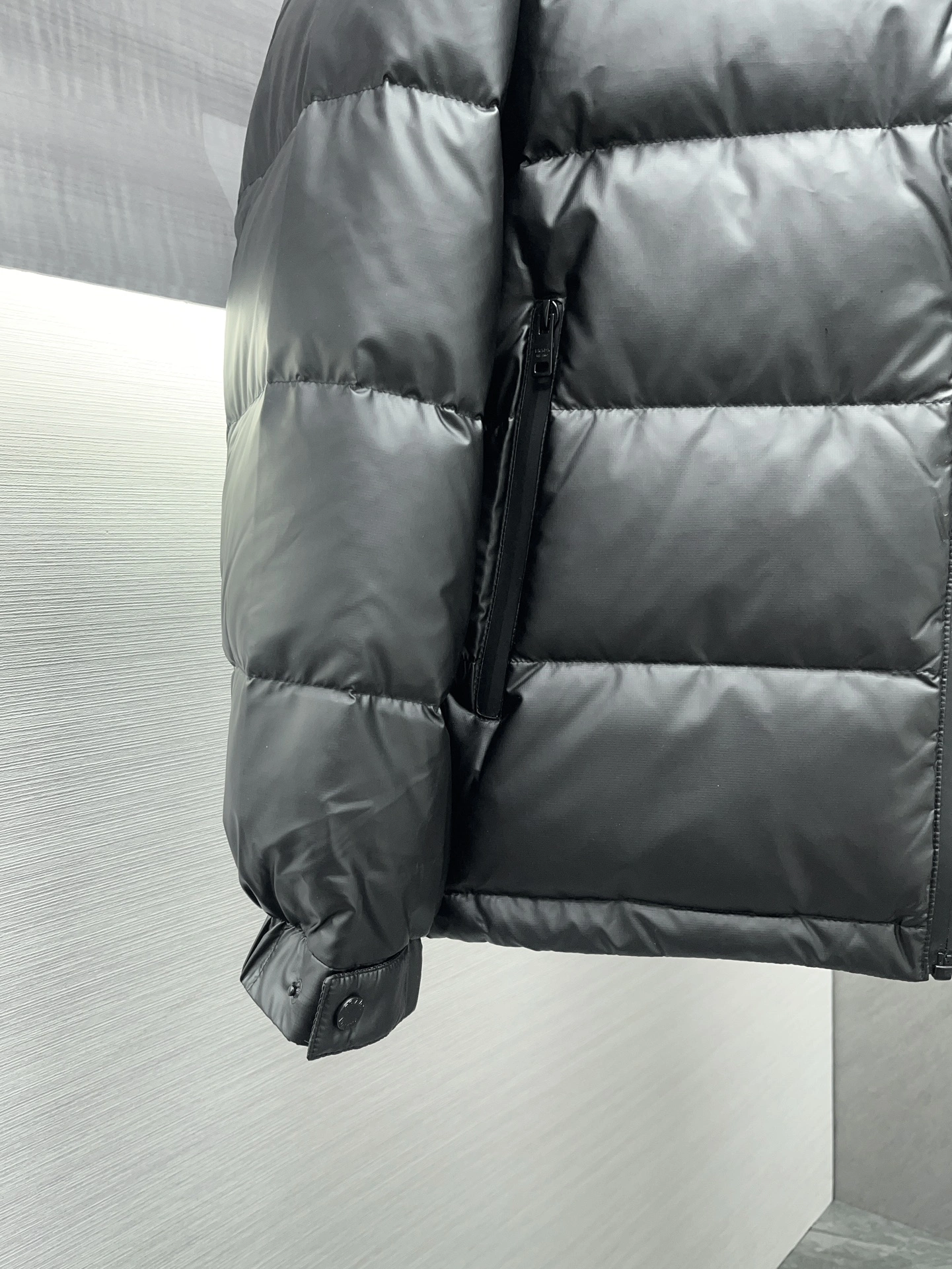 Prada Down Jackets Sporty 172424