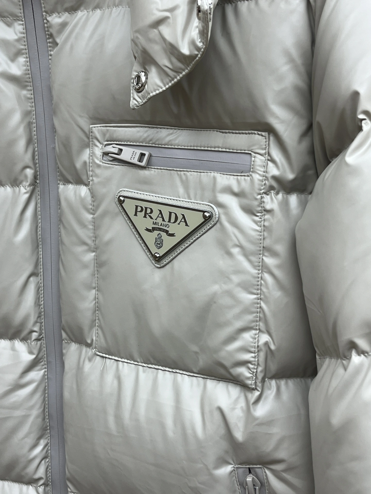 Bright Prada Down Jackets 172383