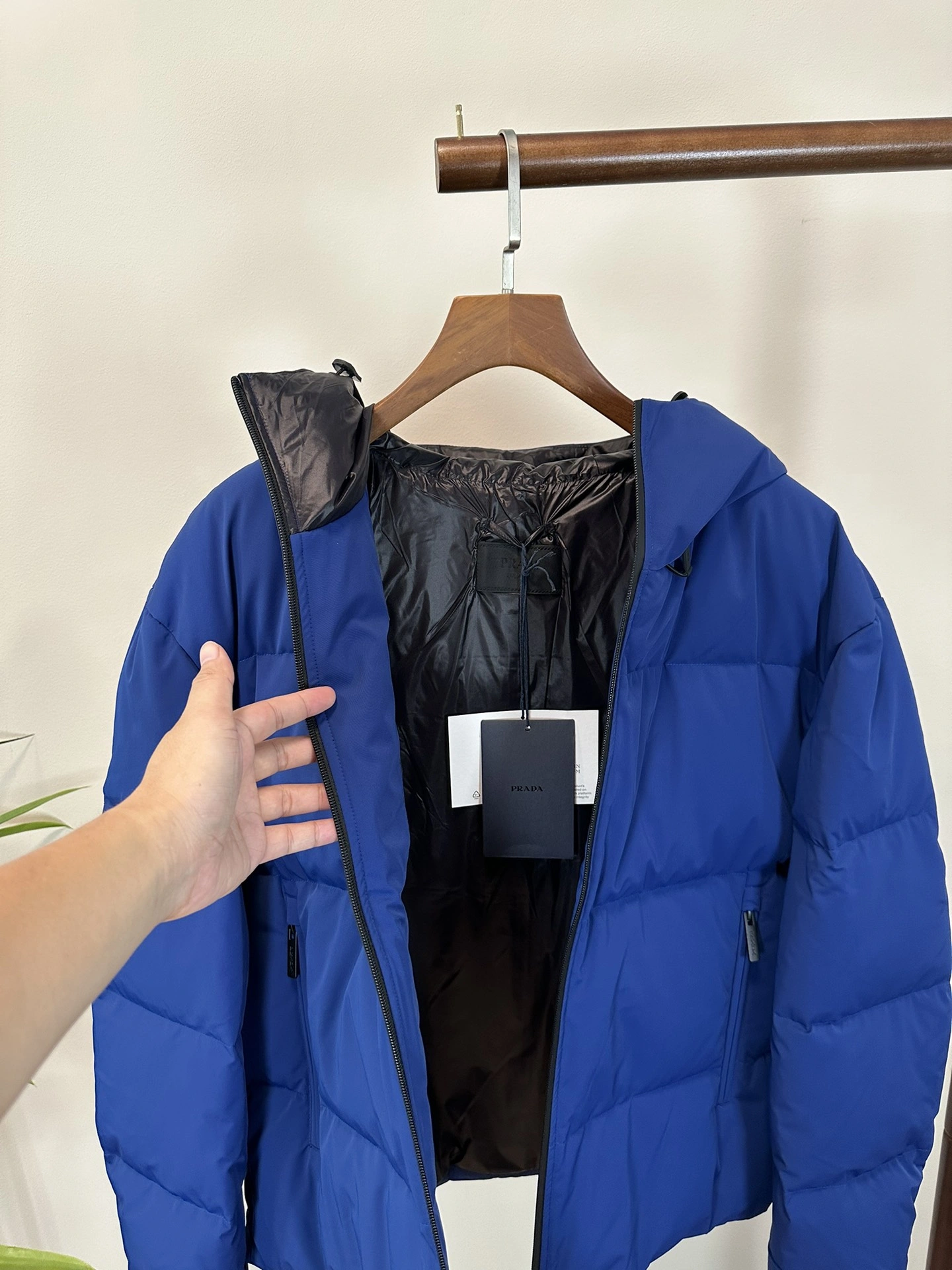 WellDesigned Prada Down Jackets 172379