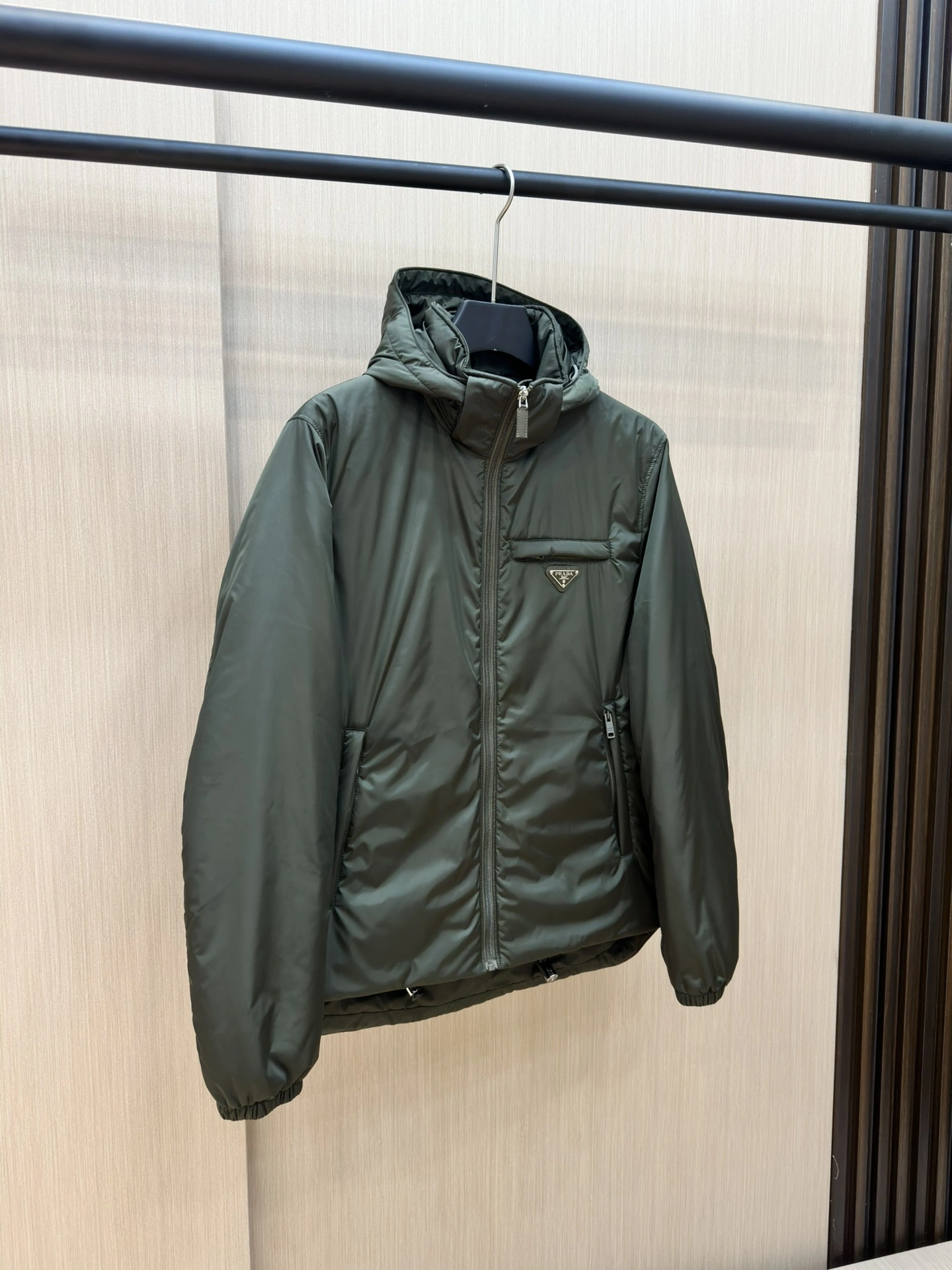 Prada Down Jackets Durable 172355