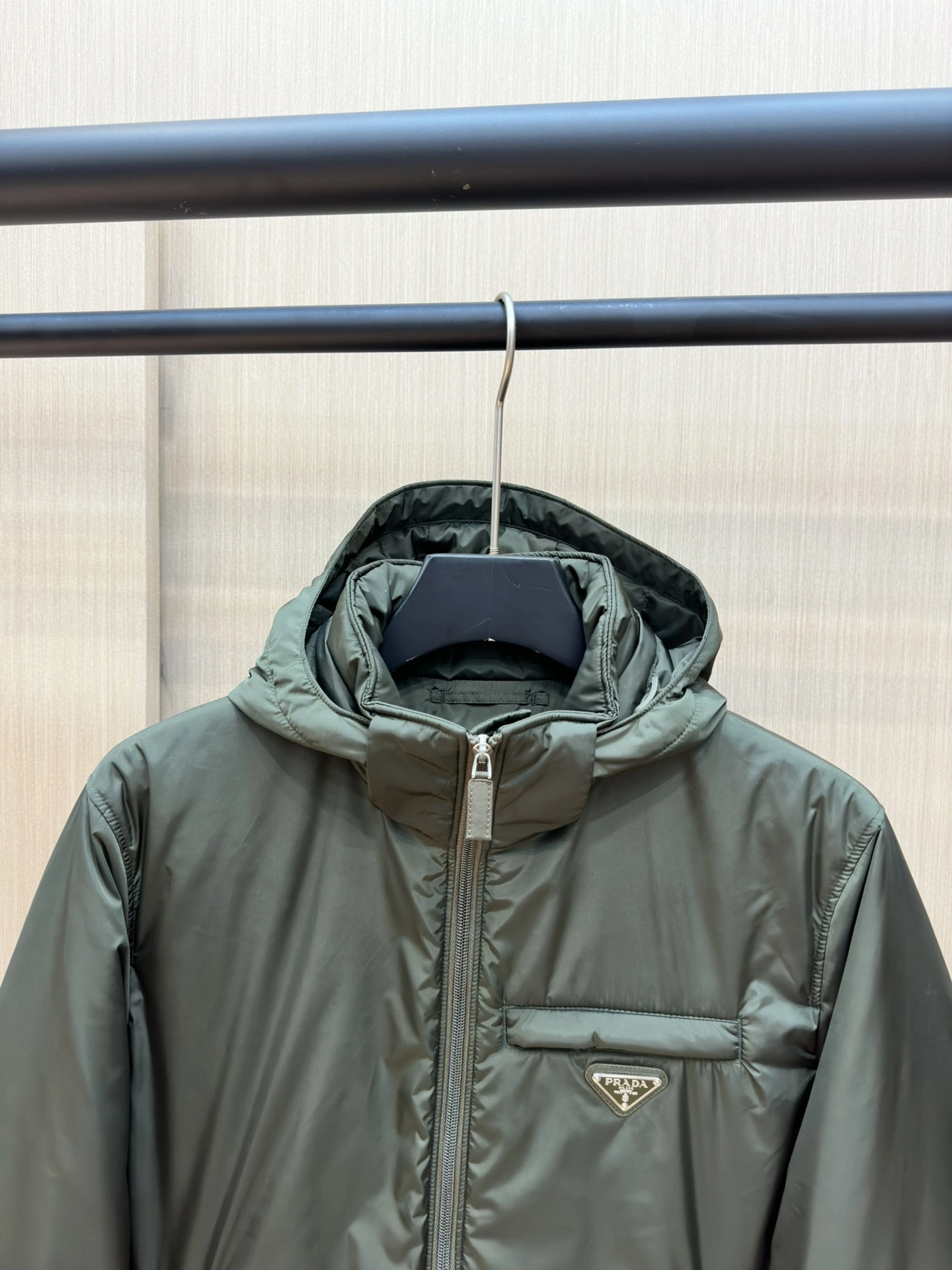 Prada Down Jackets Durable 172355