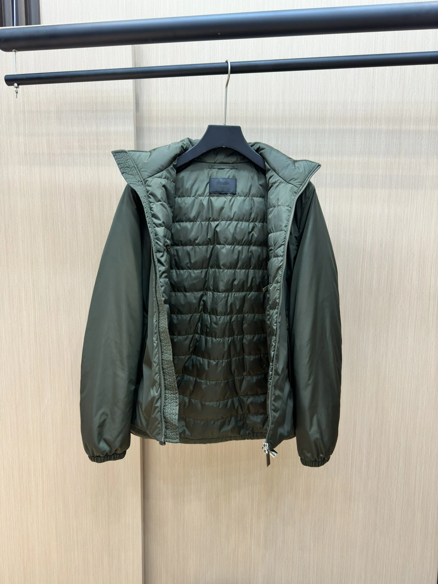 Prada Down Jackets Durable 172355