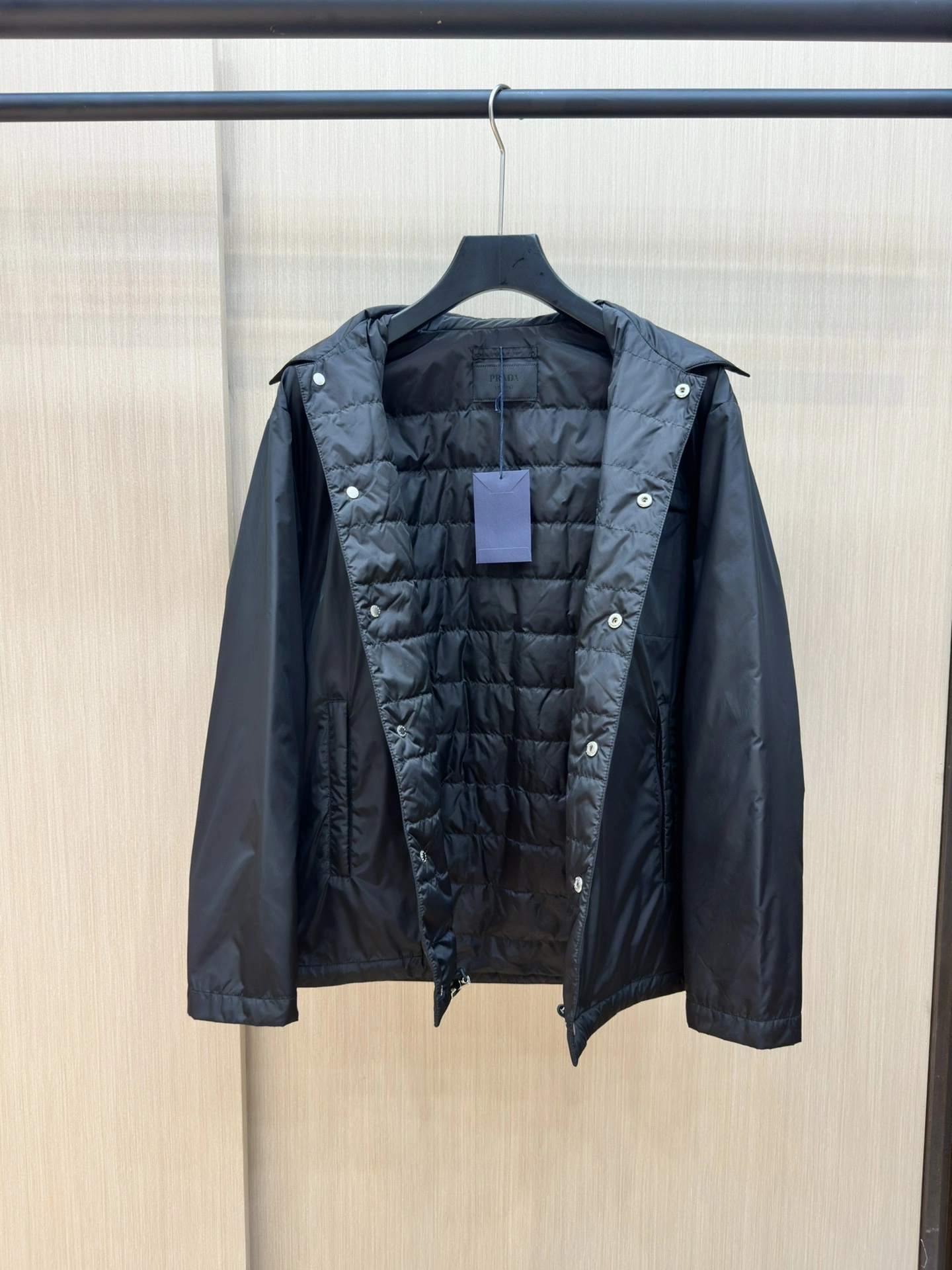 Snug Prada Down Jackets 172361