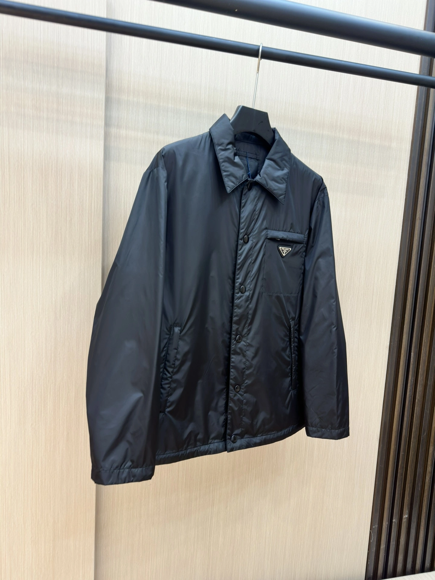 Snug Prada Down Jackets 172361