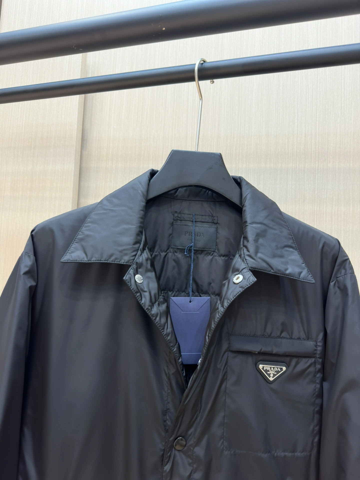 Snug Prada Down Jackets 172361