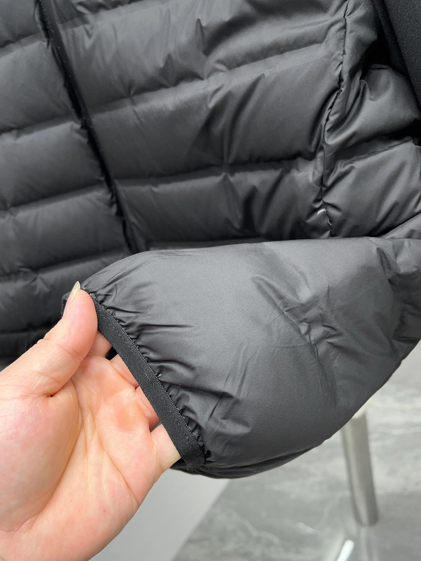 Functional Prada Down Jackets 172376