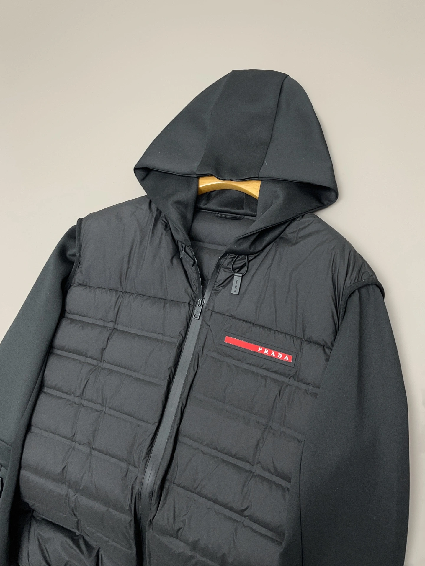 Functional Prada Down Jackets 172376