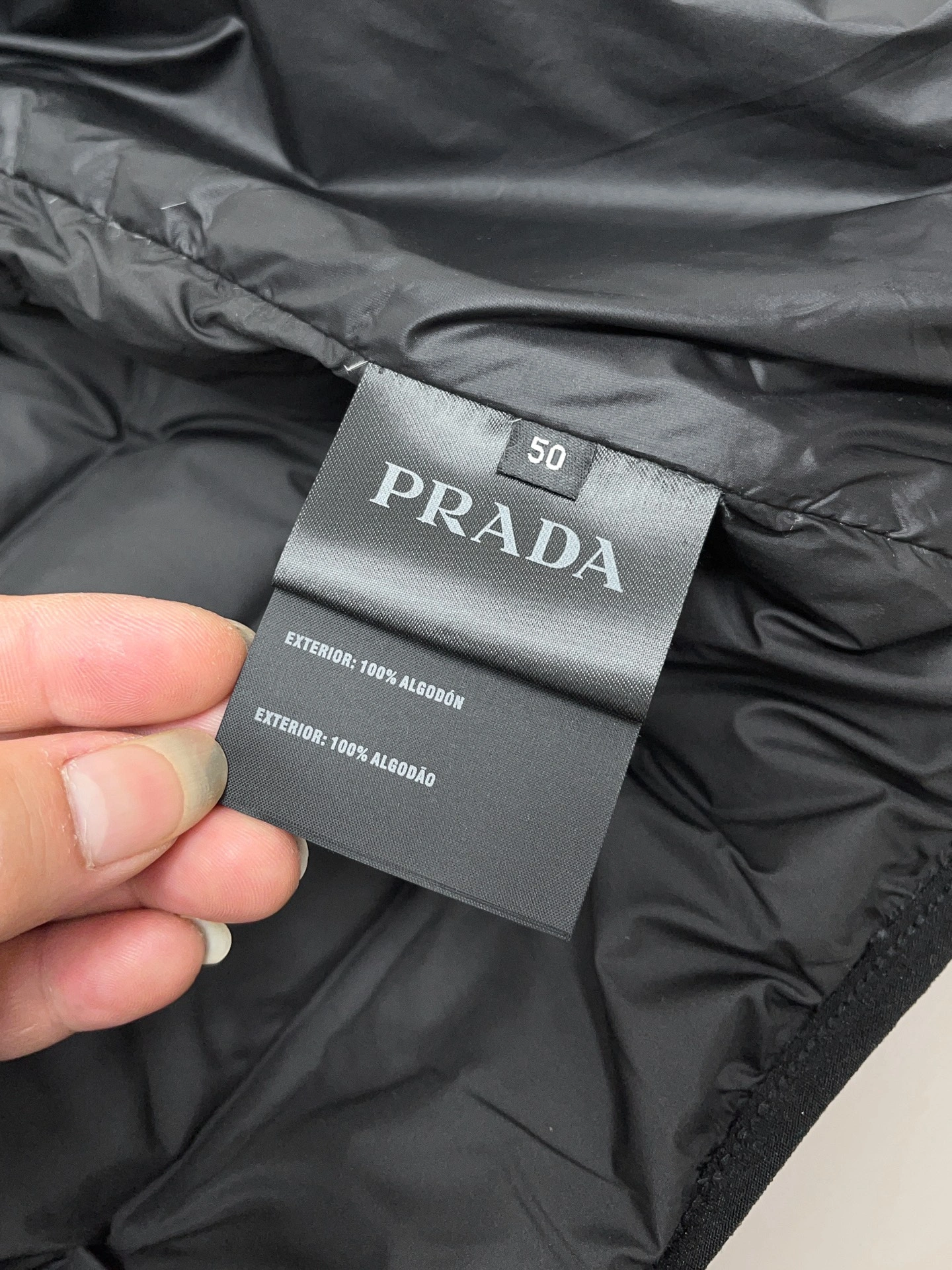 Functional Prada Down Jackets 172376