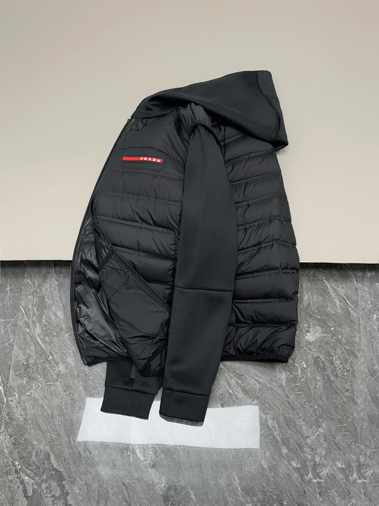 Functional Prada Down Jackets 172376