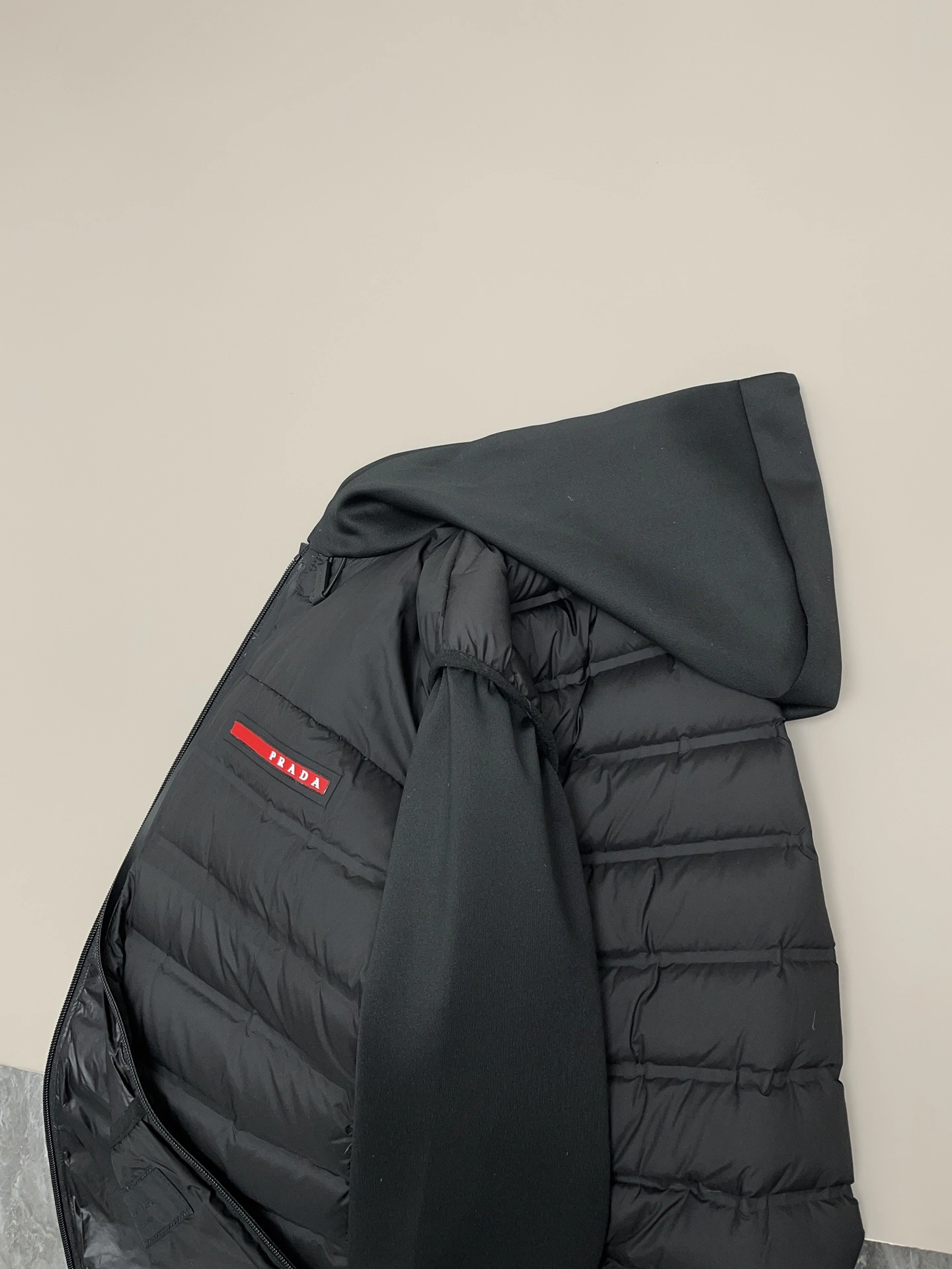 Functional Prada Down Jackets 172376