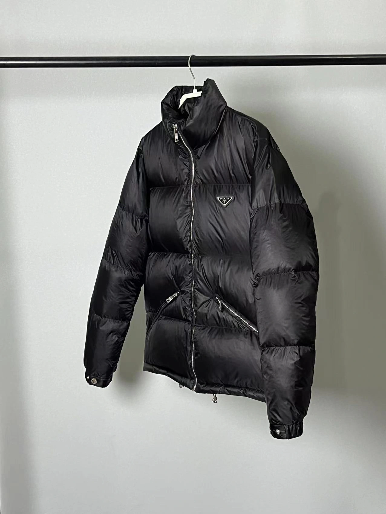 TimelessDesign Prada Down Jackets 172367