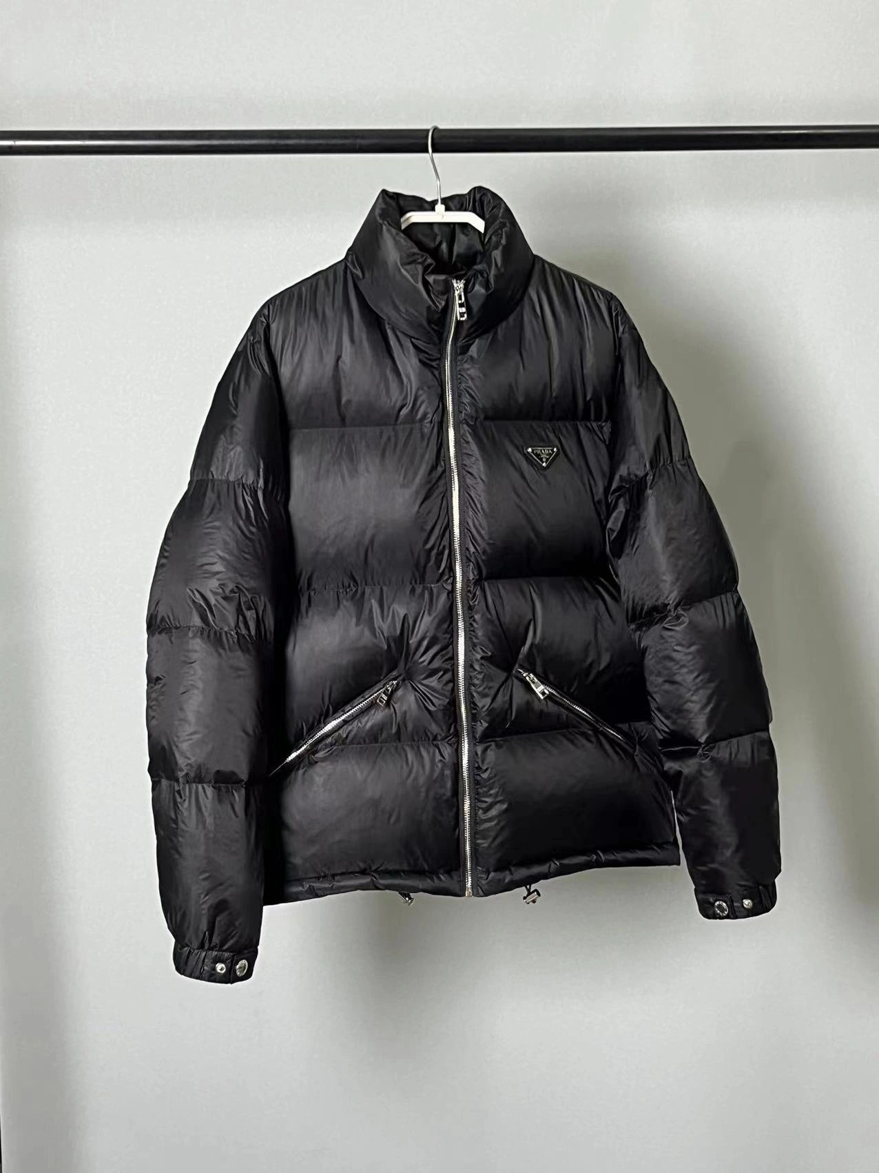 TimelessDesign Prada Down Jackets 172367