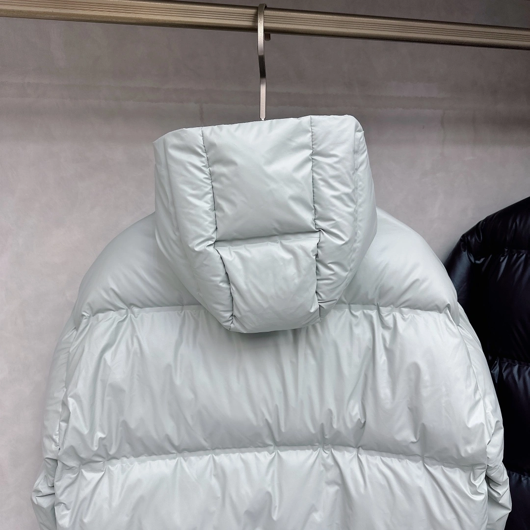 Prada Down Jackets Durable 172382