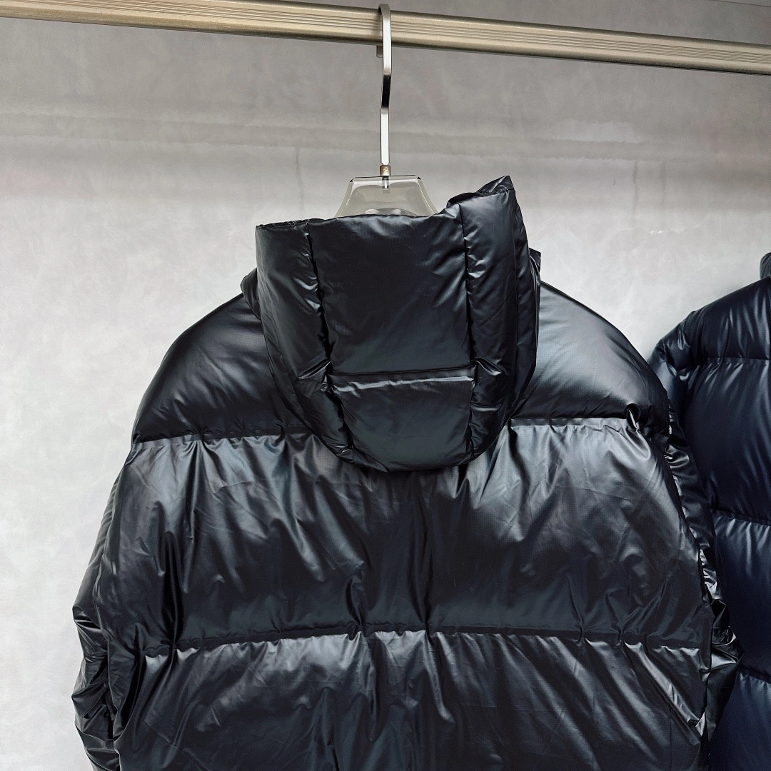 Prada Down Jackets Comfortable 172348
