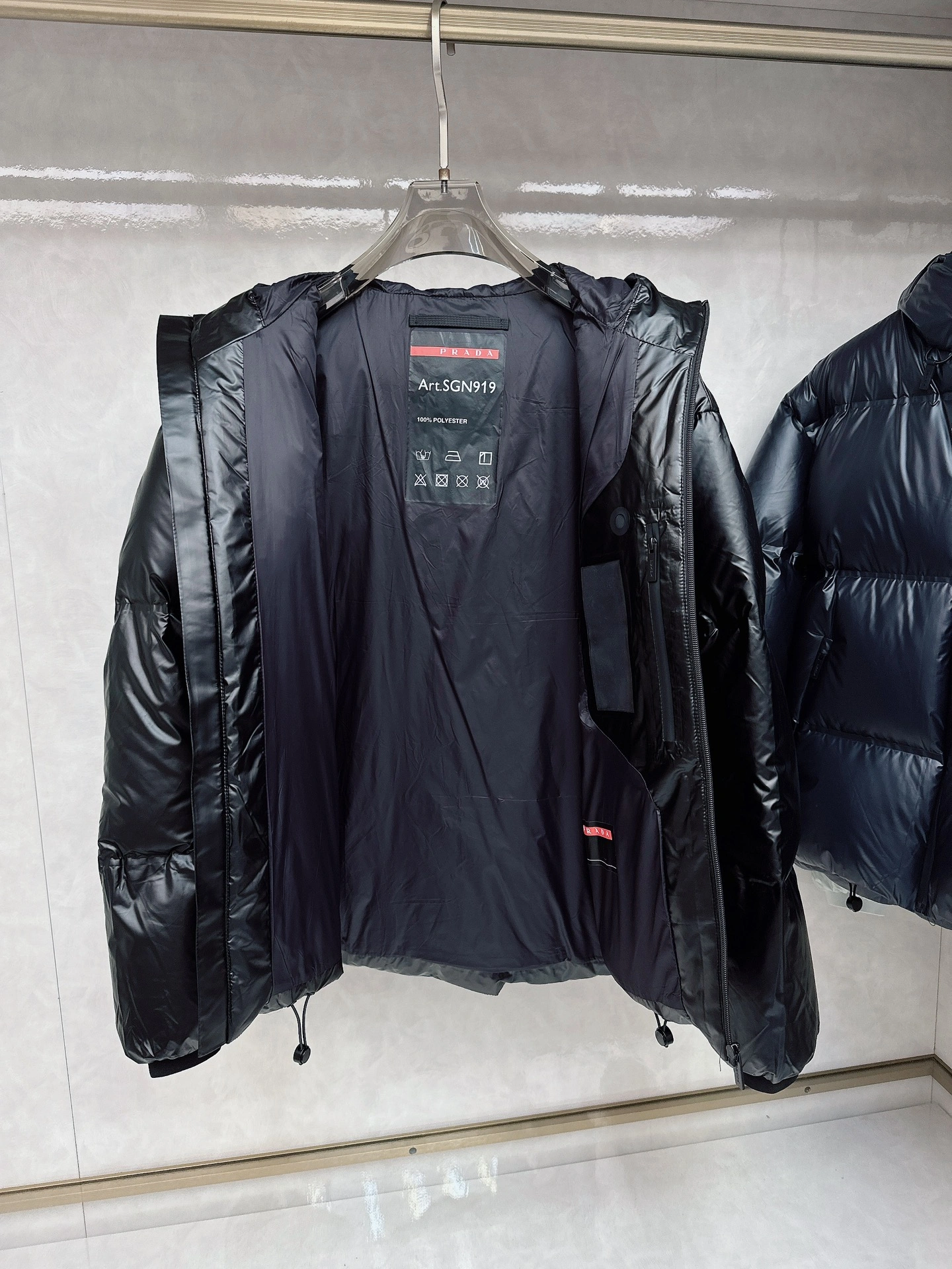 Prada Down Jackets Comfortable 172348