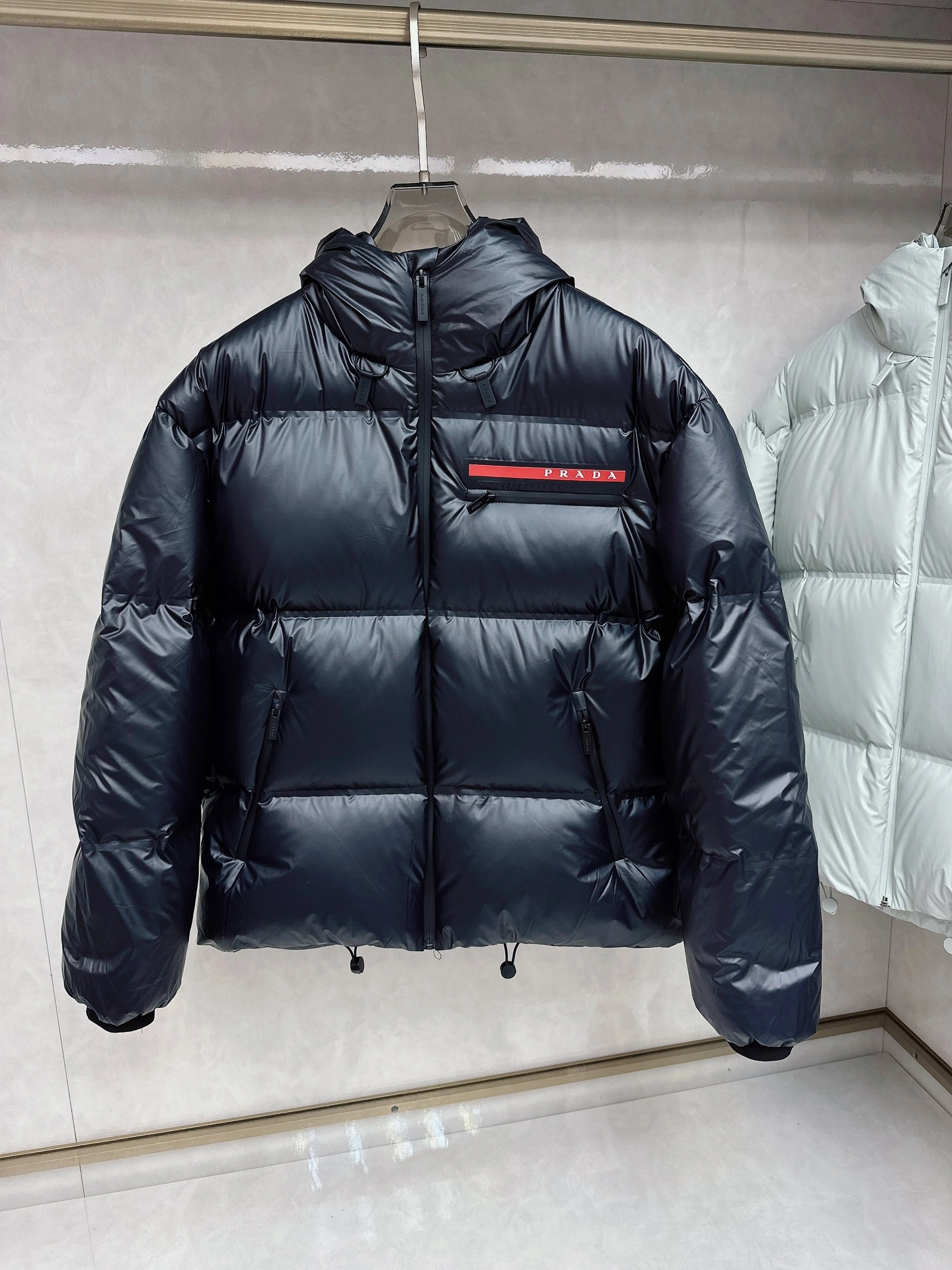 ZipUp Prada Down Jackets 172347