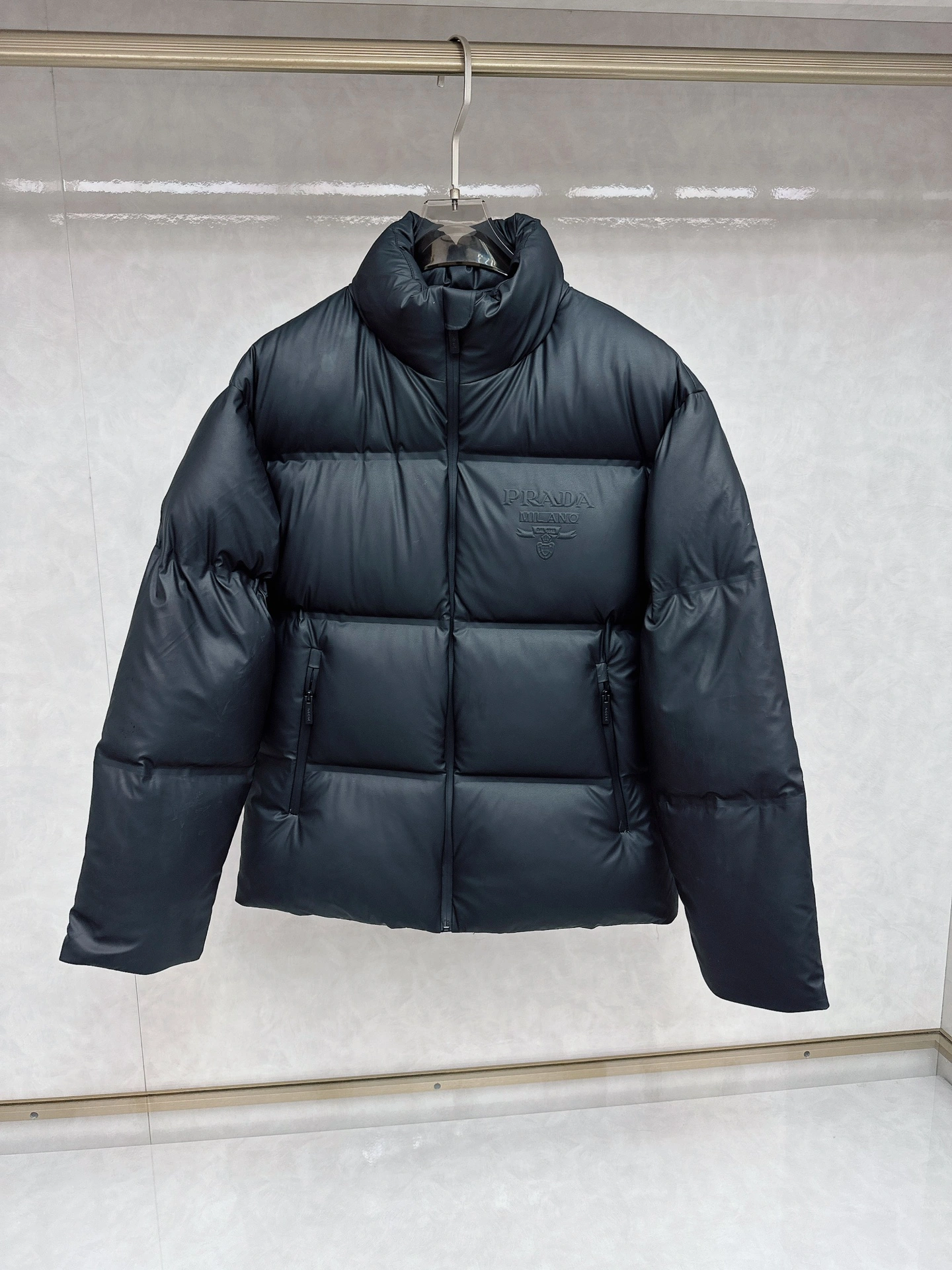Neat Prada Down Jackets 172343