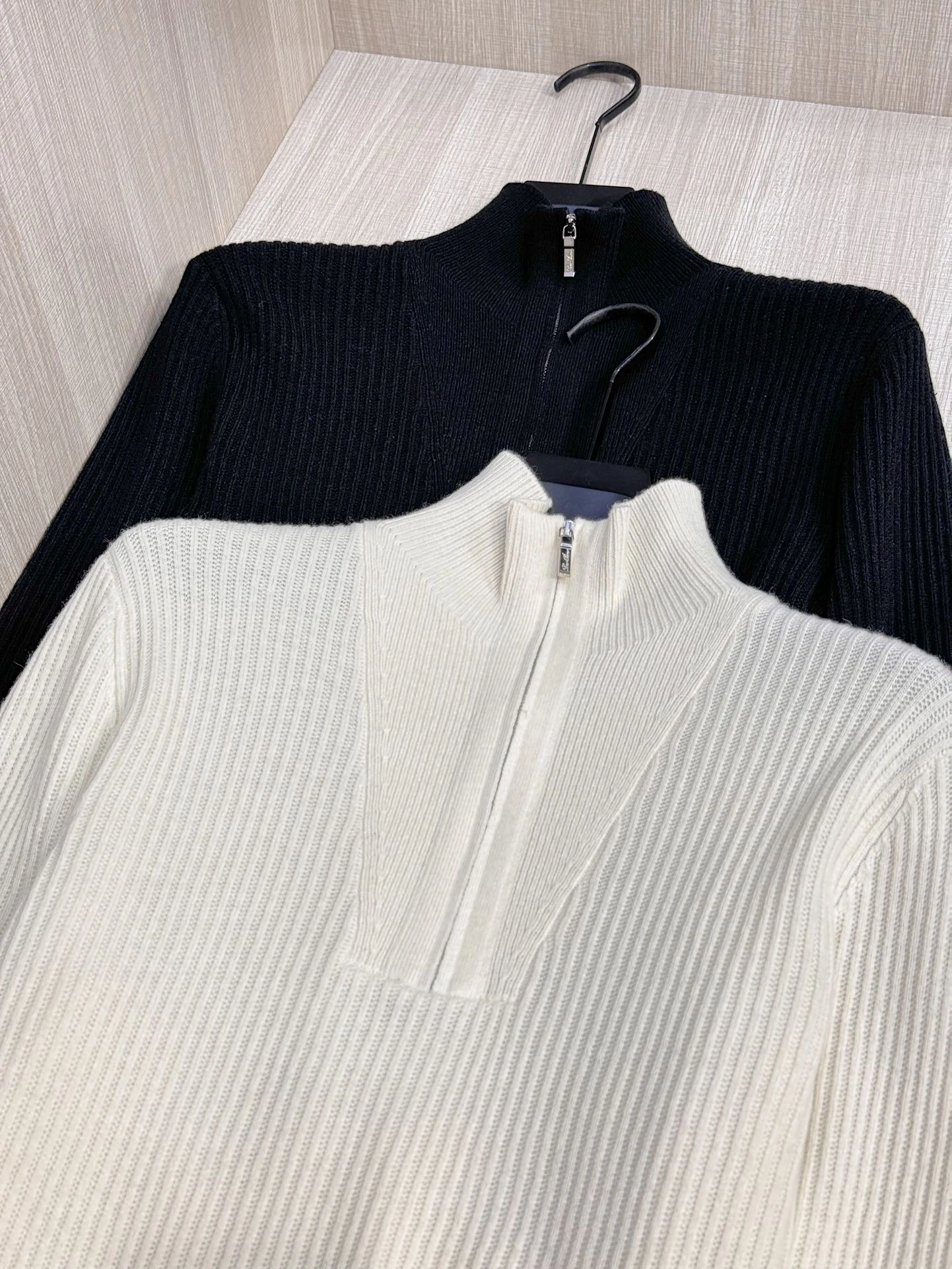 Prada Down Jackets Attractive 172342