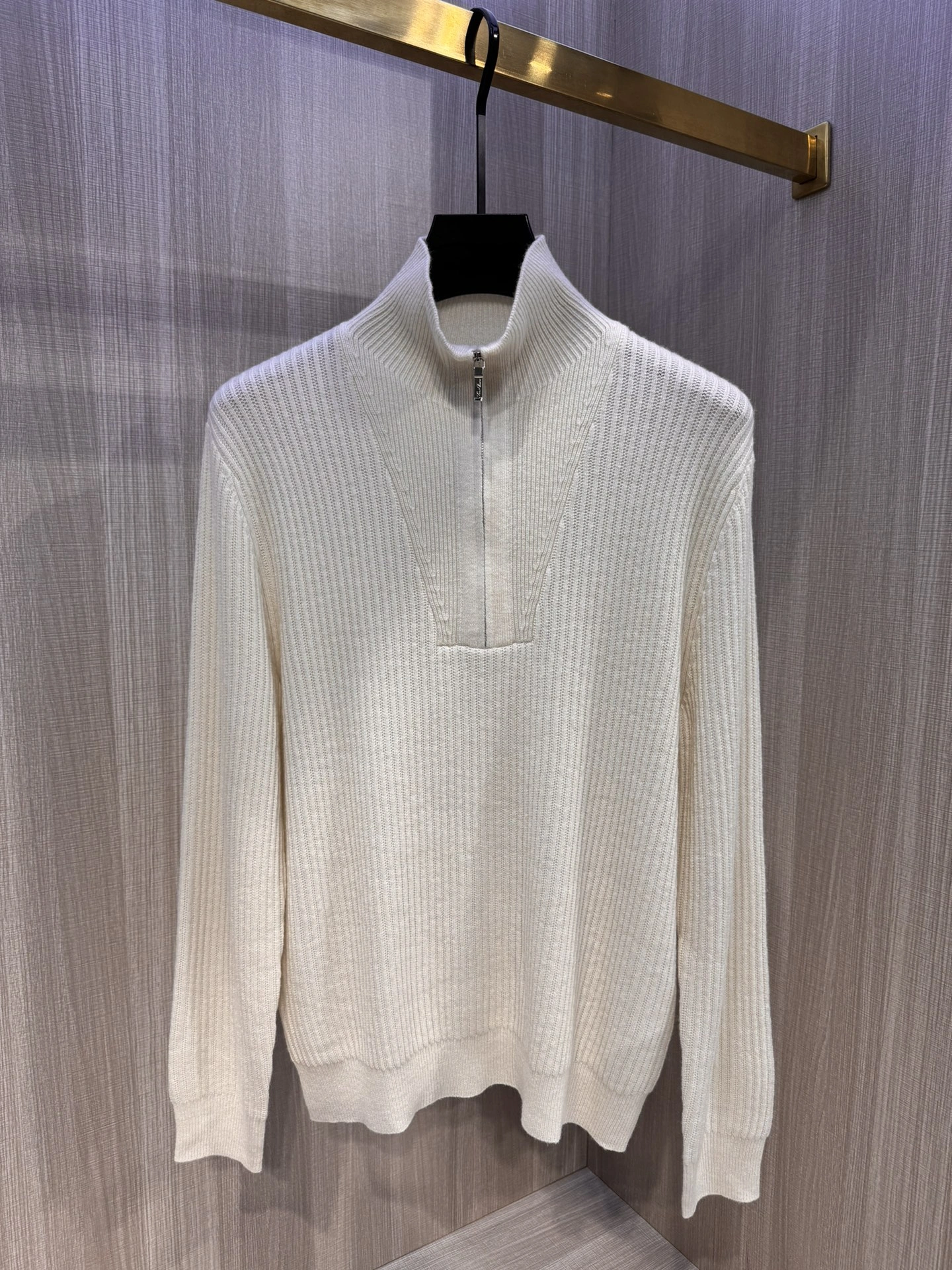 Prada Down Jackets Breathable 172338