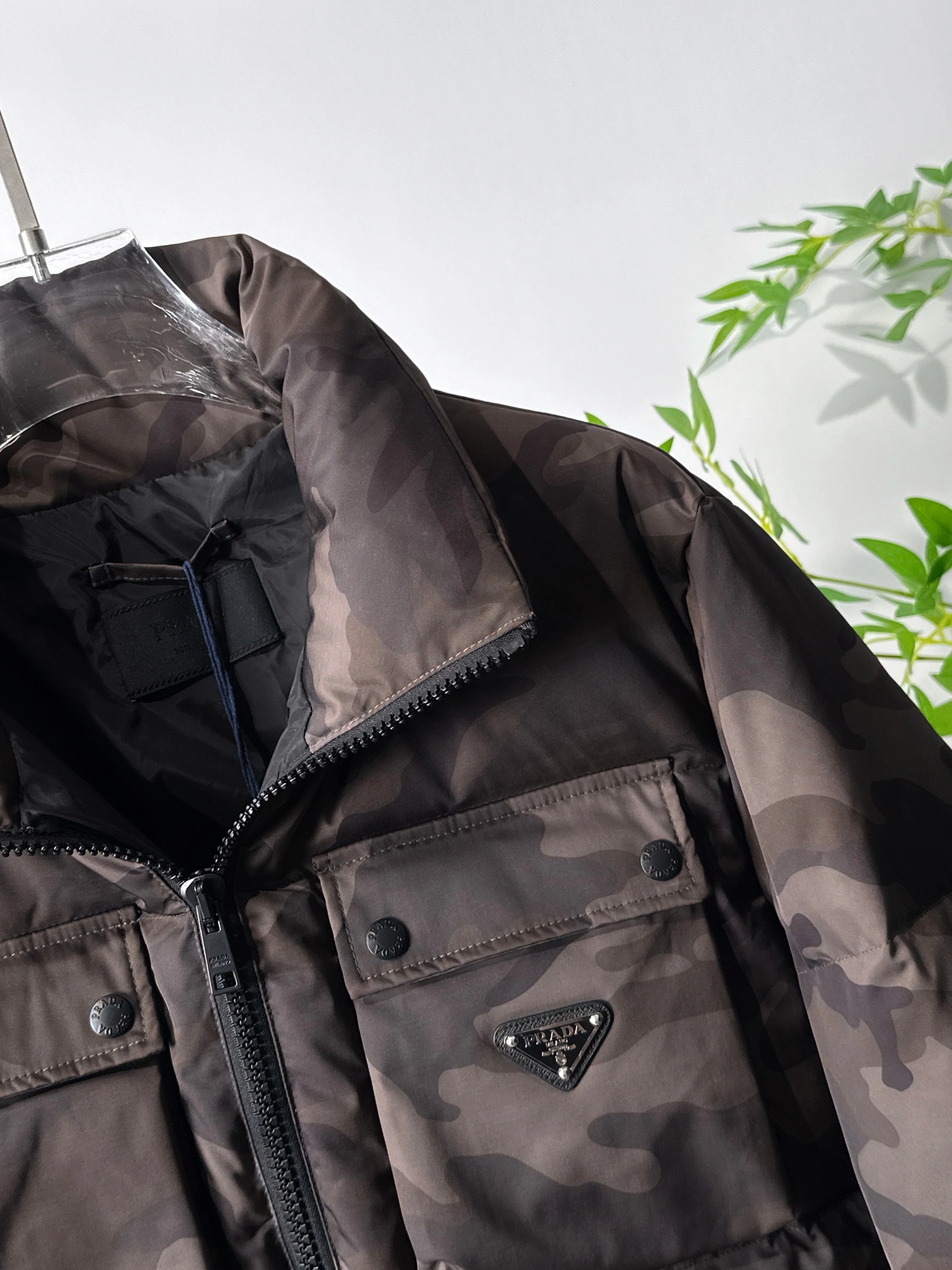 Prada Down Jackets Resilient 172366
