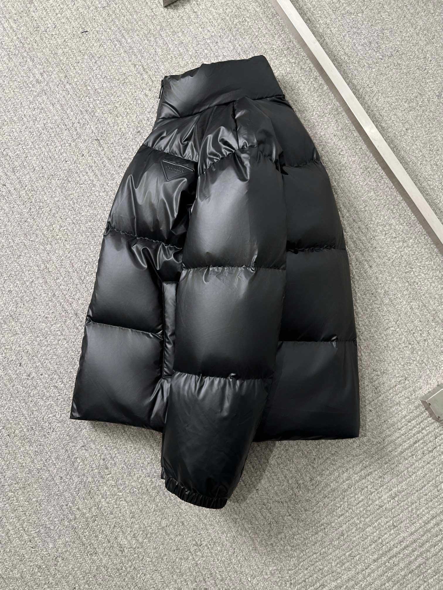 Tailored Prada Down Jackets 172332