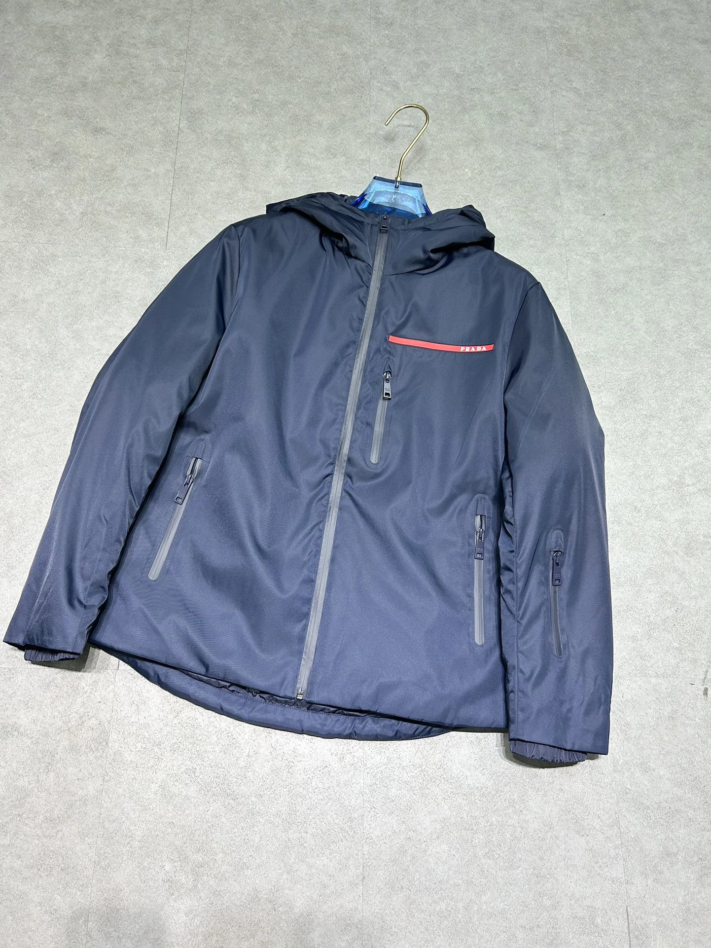 Prada Down Jackets Original 172375