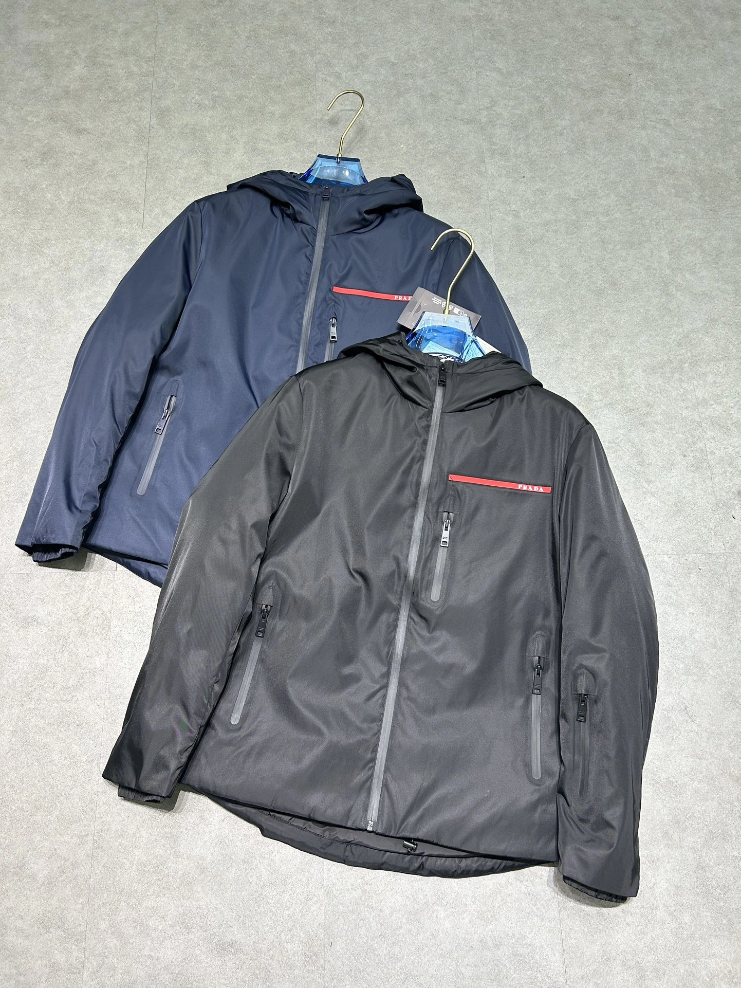 Prada Down Jackets Original 172375