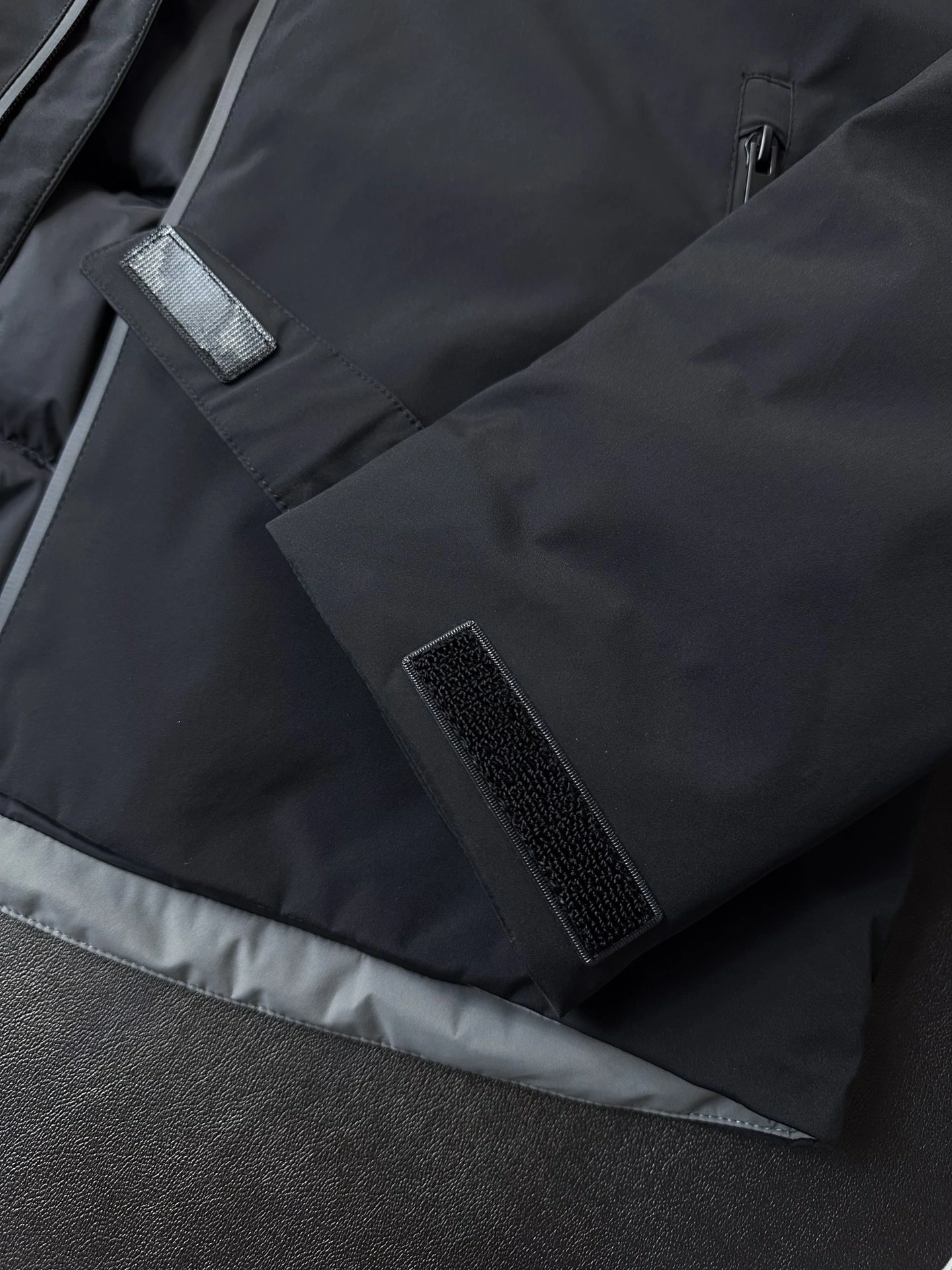 Prada Down Jackets Sustainable 172325