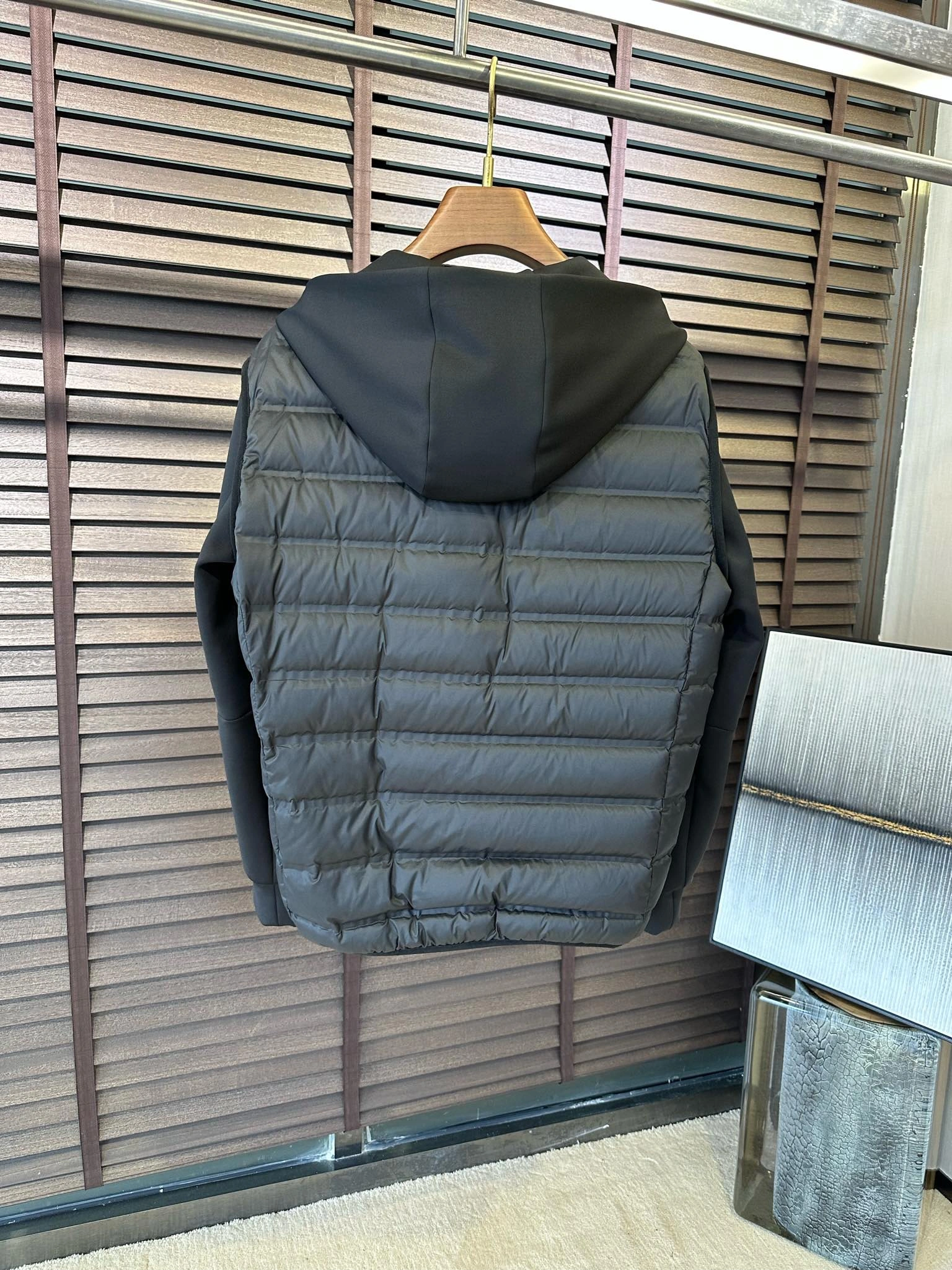 Prada Down Jackets Resilient 172387