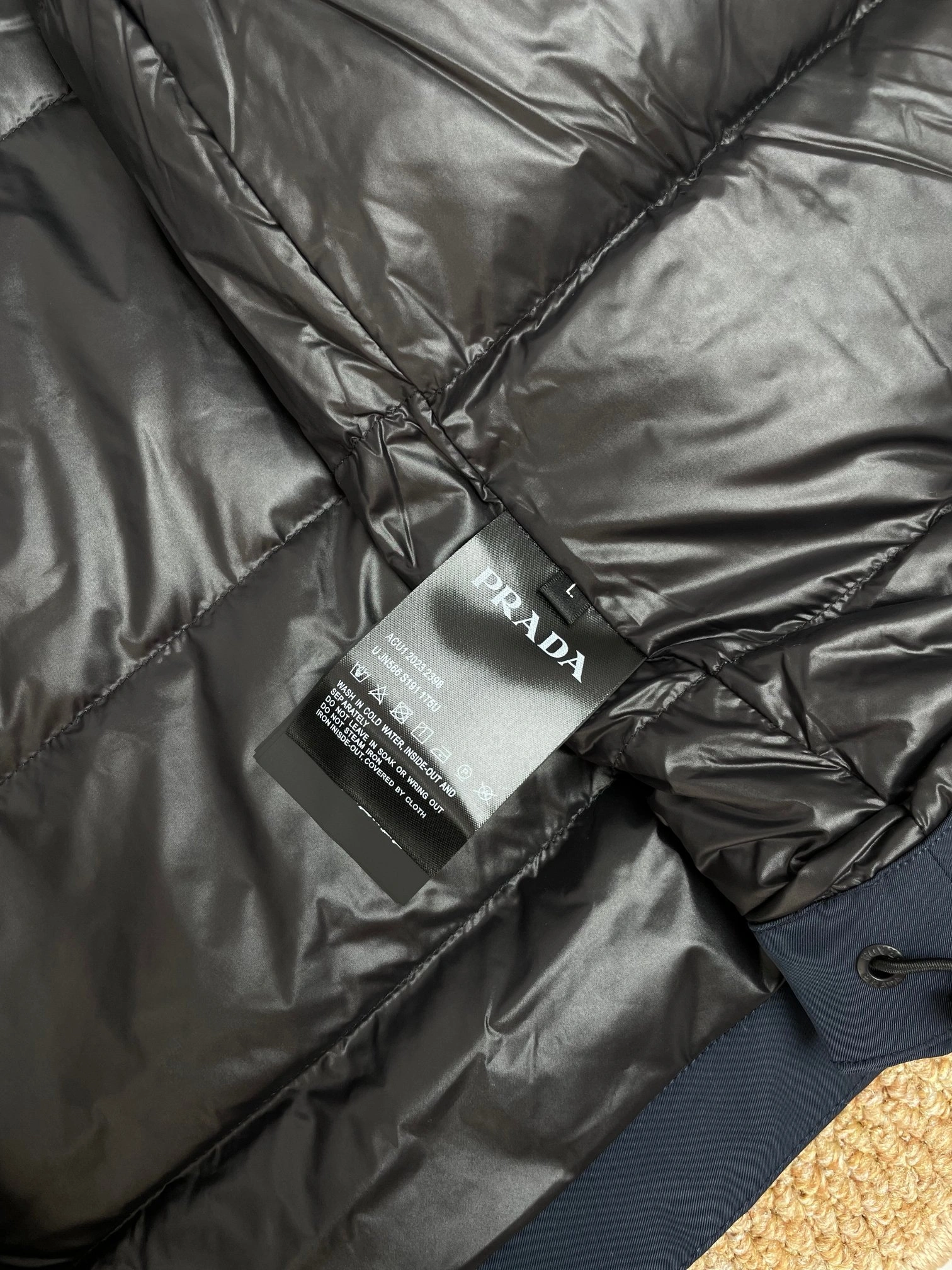EasyMatch Prada Down Jackets 172315