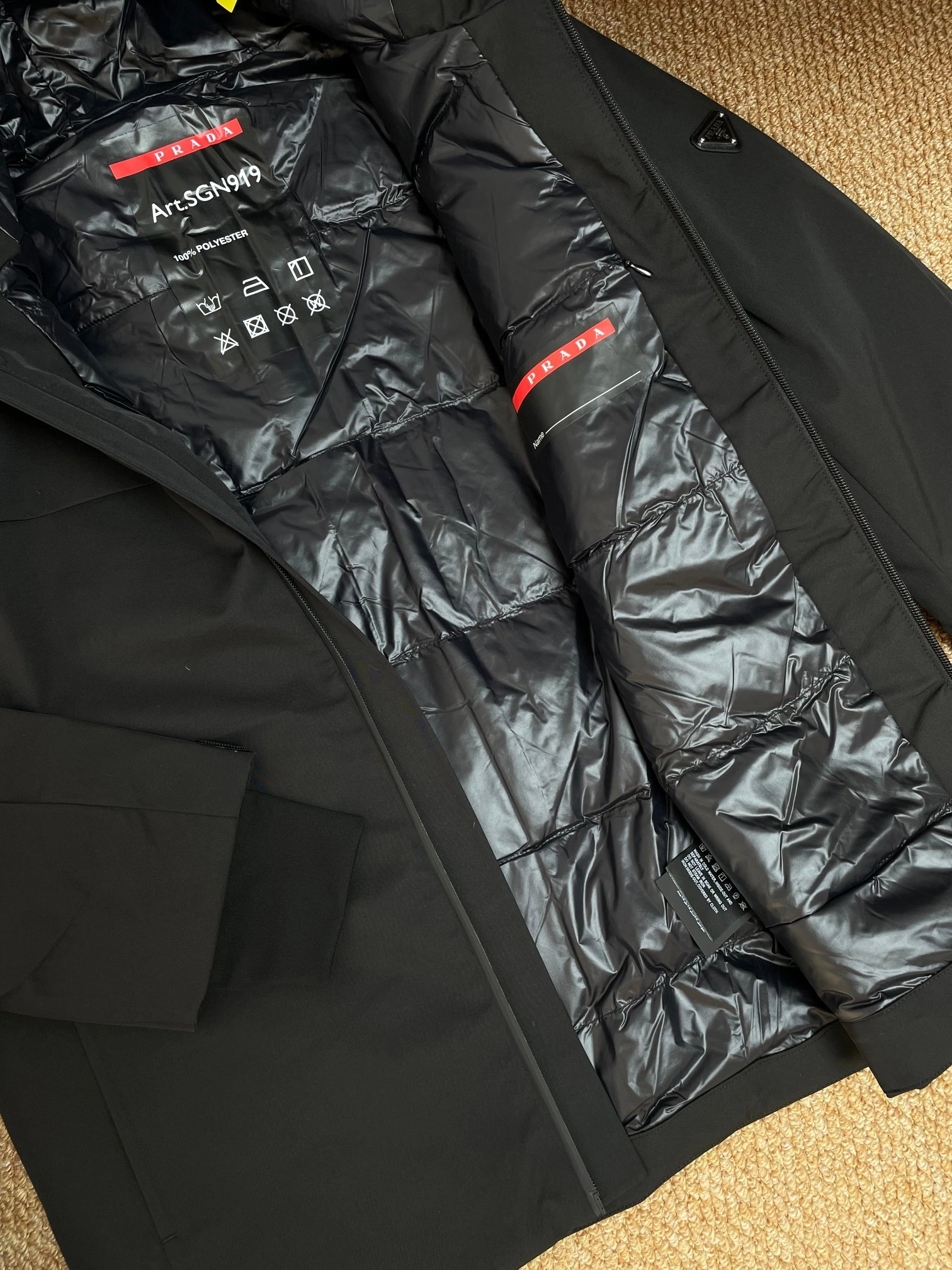 Prada Down Jackets ModernLook 172314
