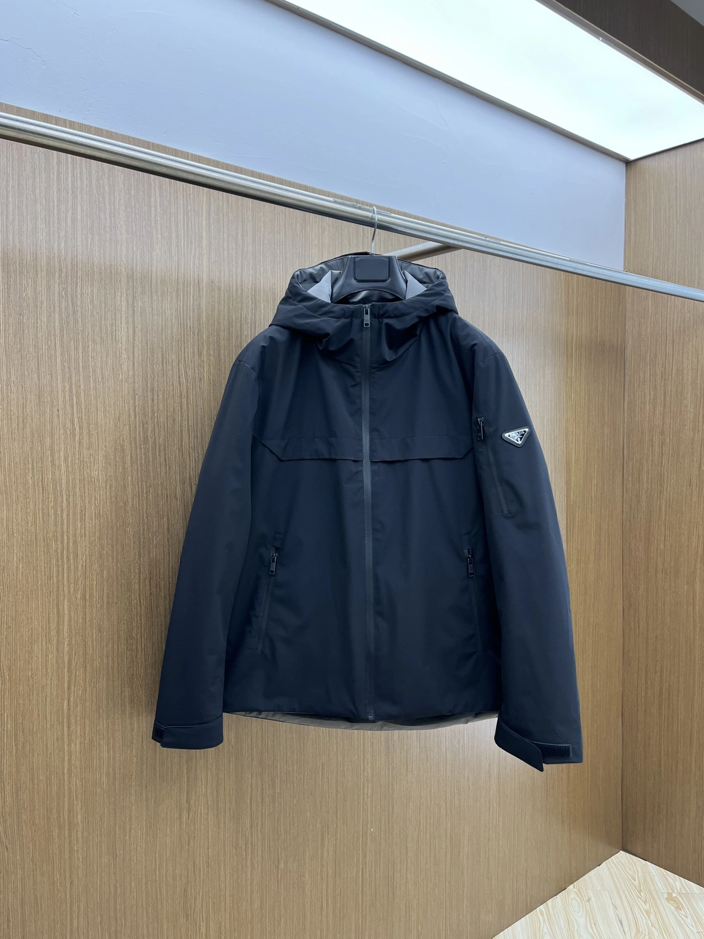 Prada Down Jackets WaterResistant 172309