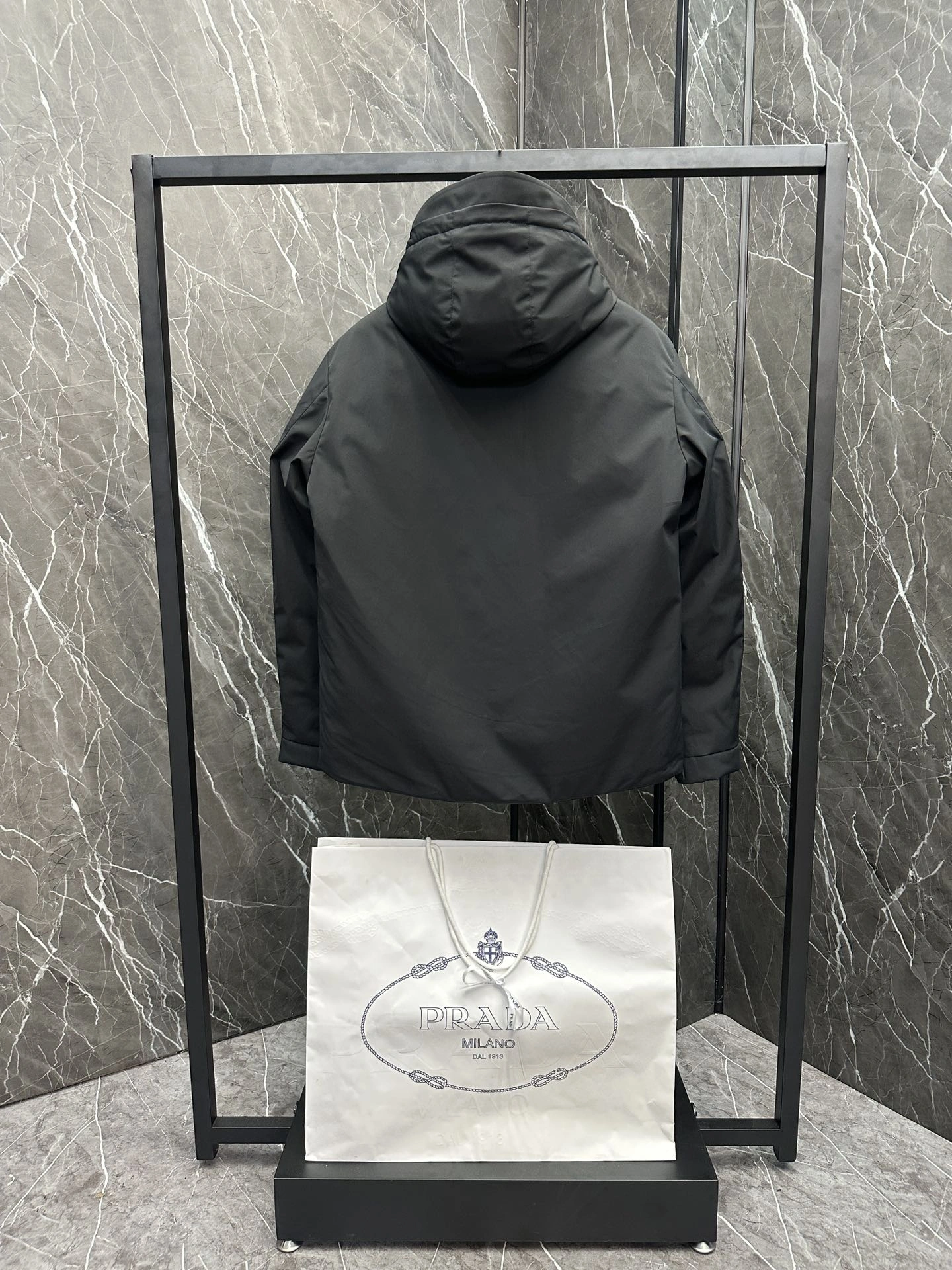 Prada Down Jackets Versatile 172306
