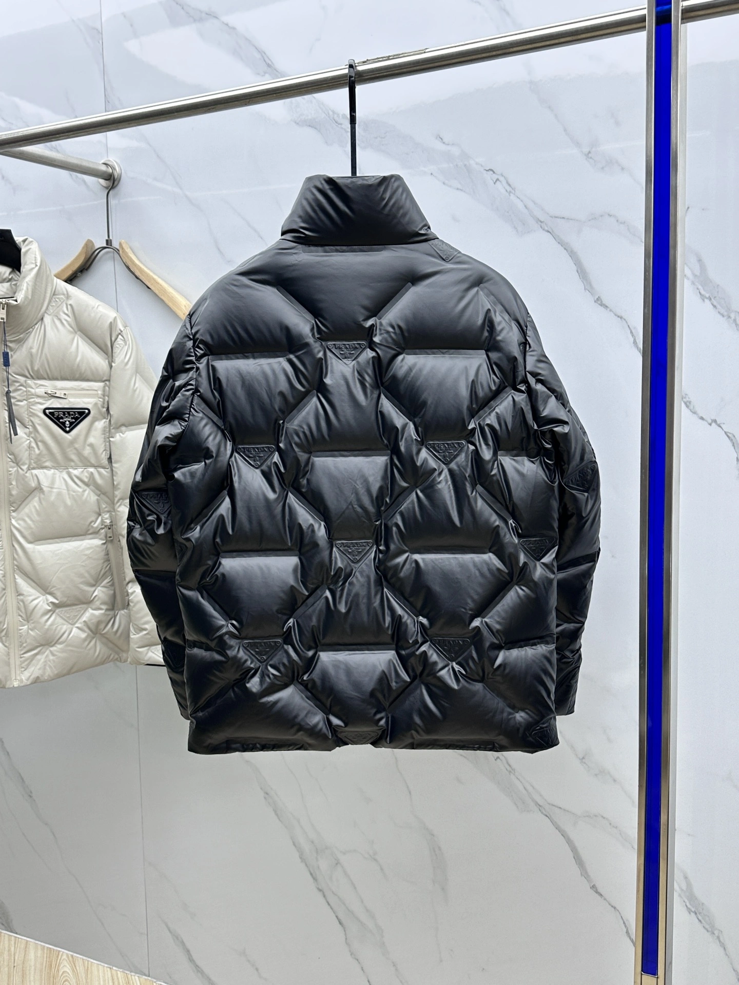 Popular Prada Down Jackets 172304