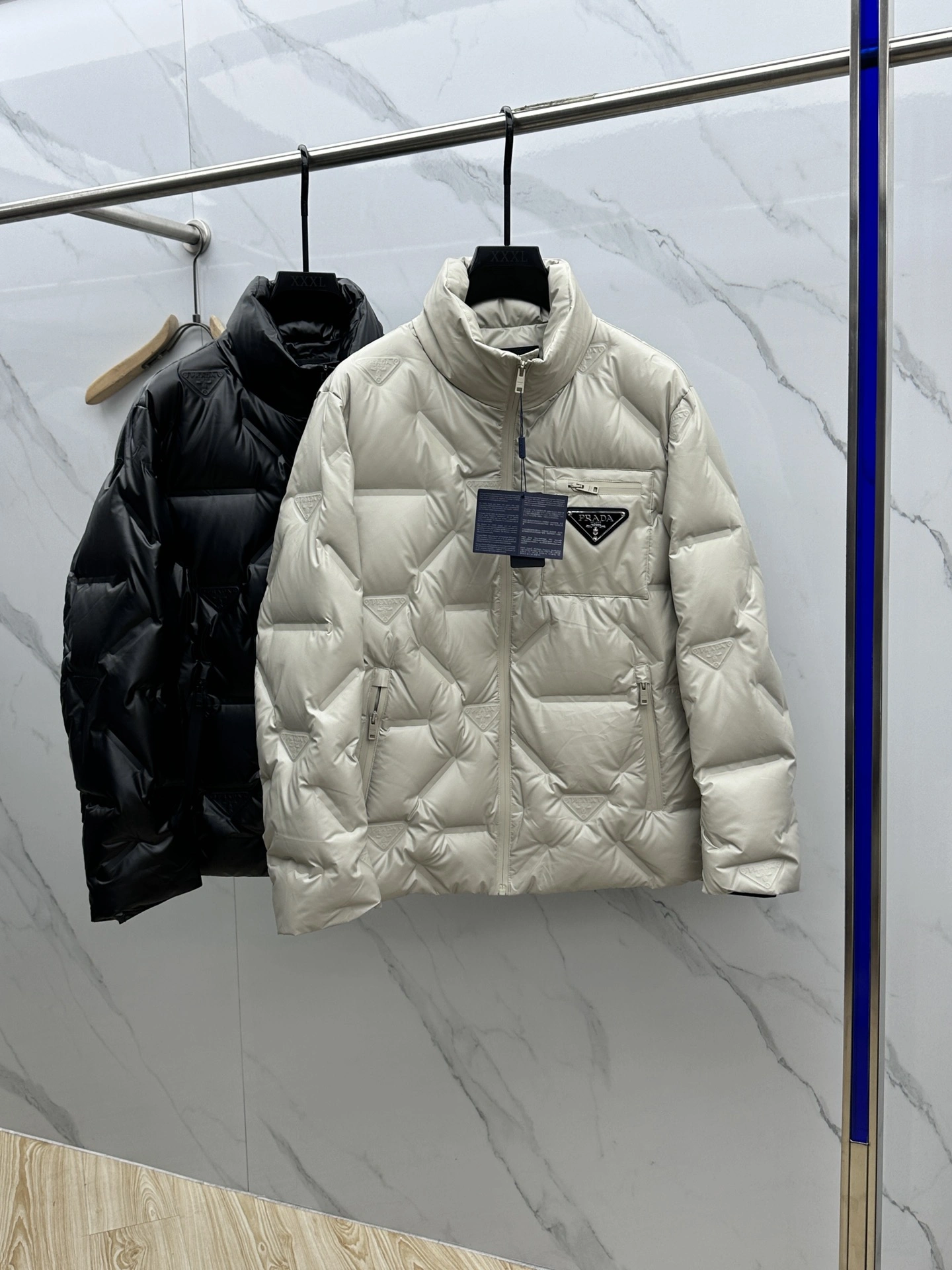 Popular Prada Down Jackets 172304